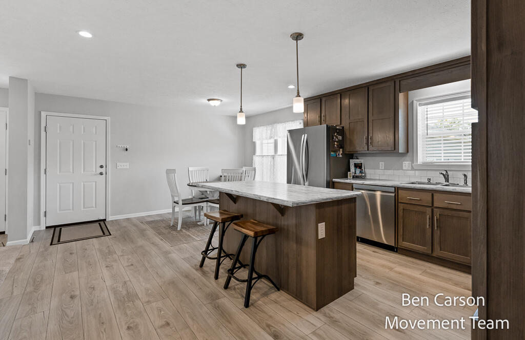 5227 Floral Wood Lane Holland MI 49423