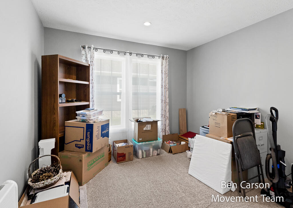 5227 Floral Wood Lane Holland MI 49423
