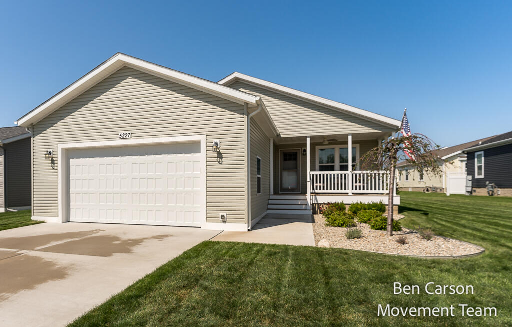 5227 Floral Wood Lane Holland MI 49423