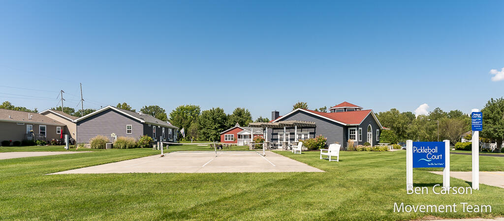 5227 Floral Wood Lane Holland MI 49423