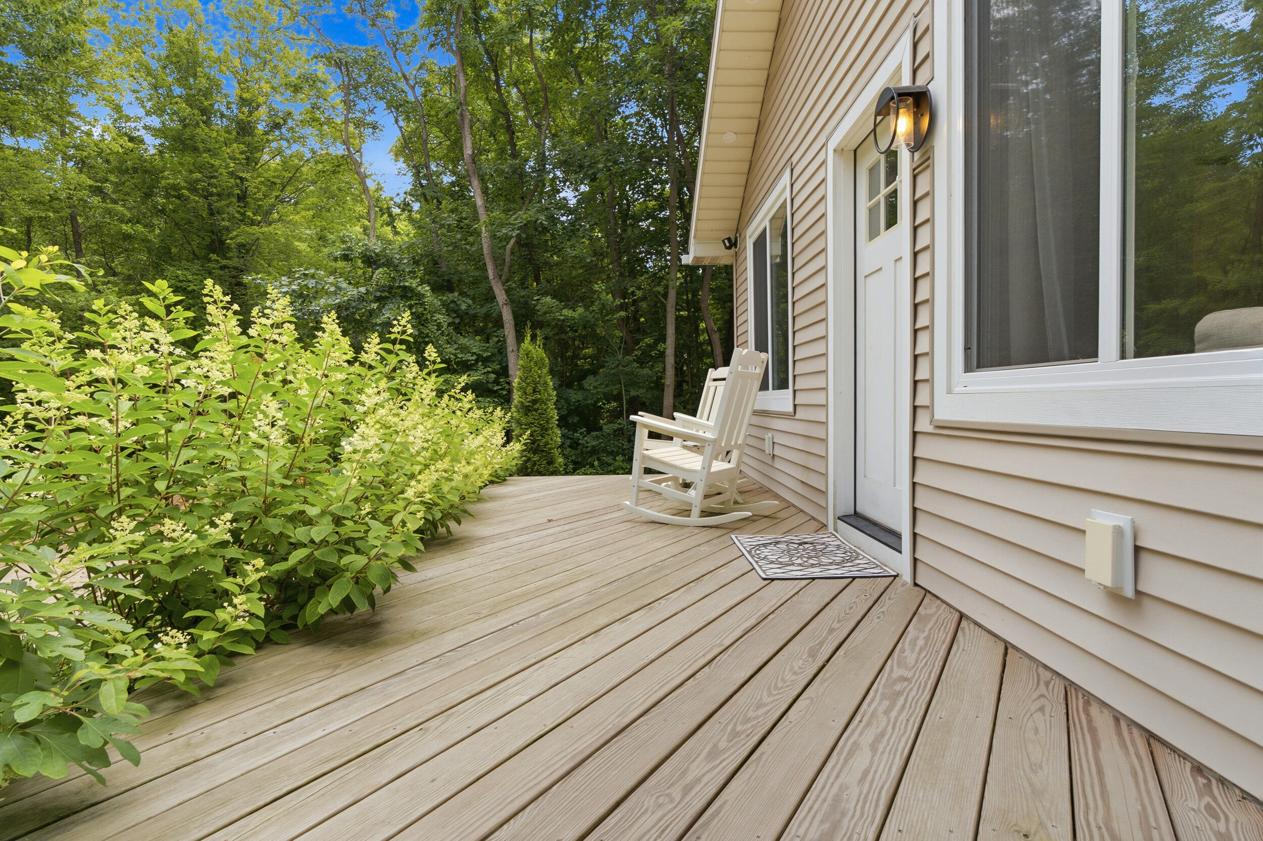 5912 Madison Street Coloma MI 49038