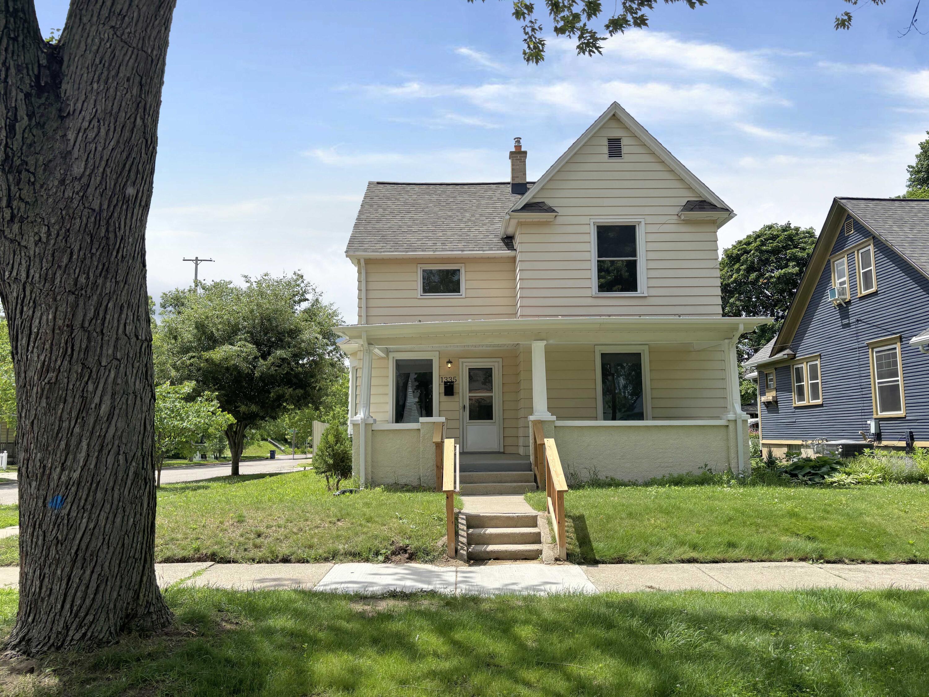 1335 Union Avenue NE Grand Rapids MI 49505