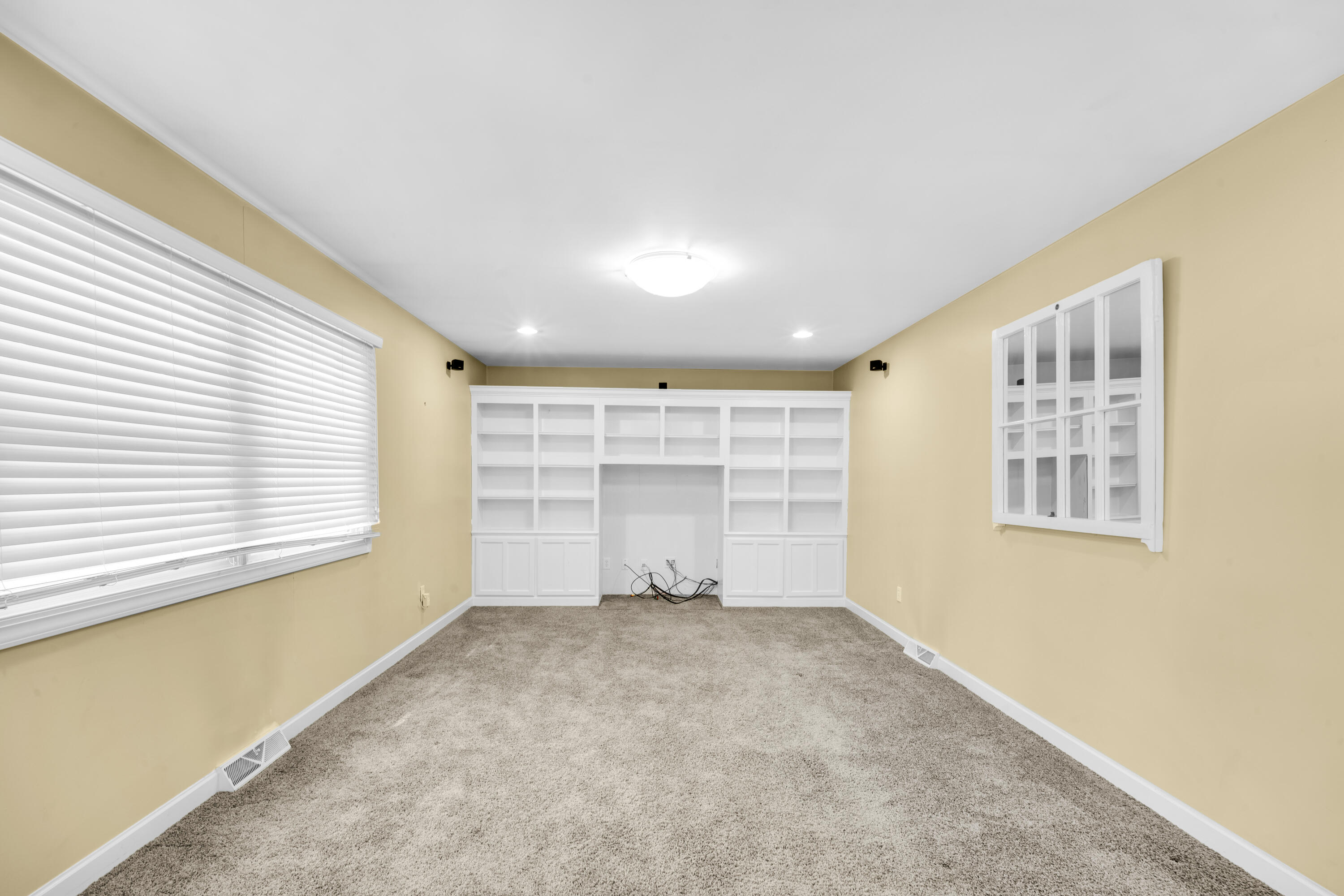 1187 Merry Brook Street Kalamazoo MI 49048