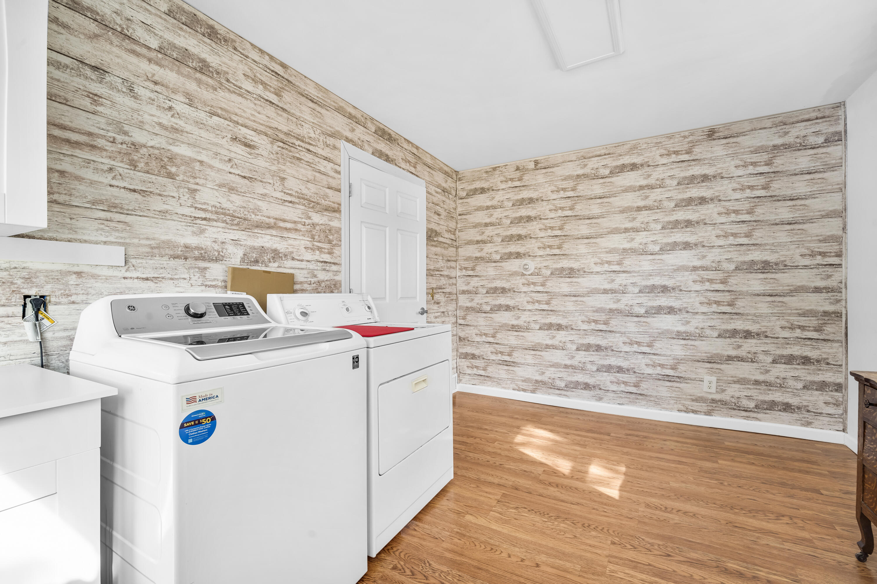 1187 Merry Brook Street Kalamazoo MI 49048