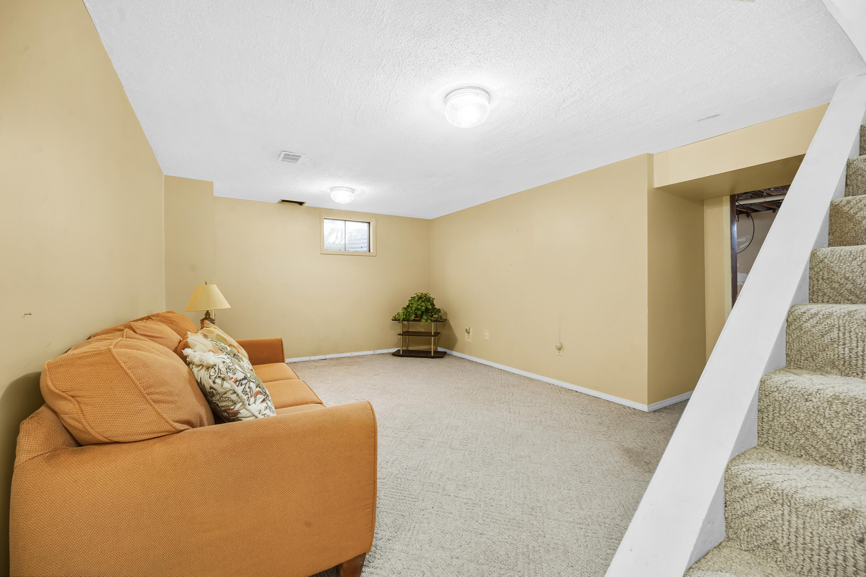 1187 Merry Brook Street Kalamazoo MI 49048