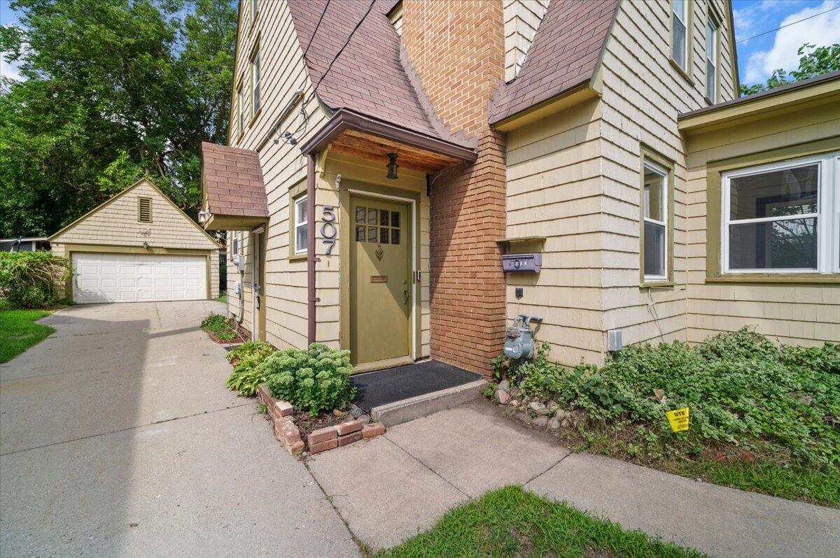 507 Elliott Street SE Grand Rapids MI 49507