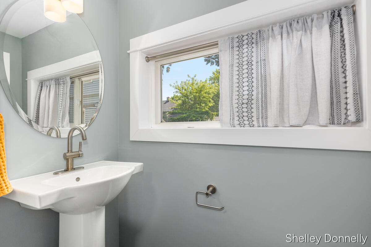 847 Innes Street NE Grand Rapids MI 49503