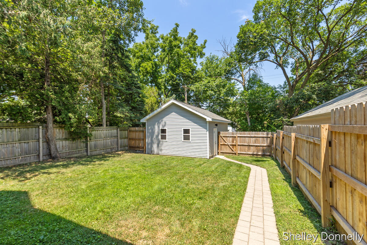 847 Innes Street NE Grand Rapids MI 49503
