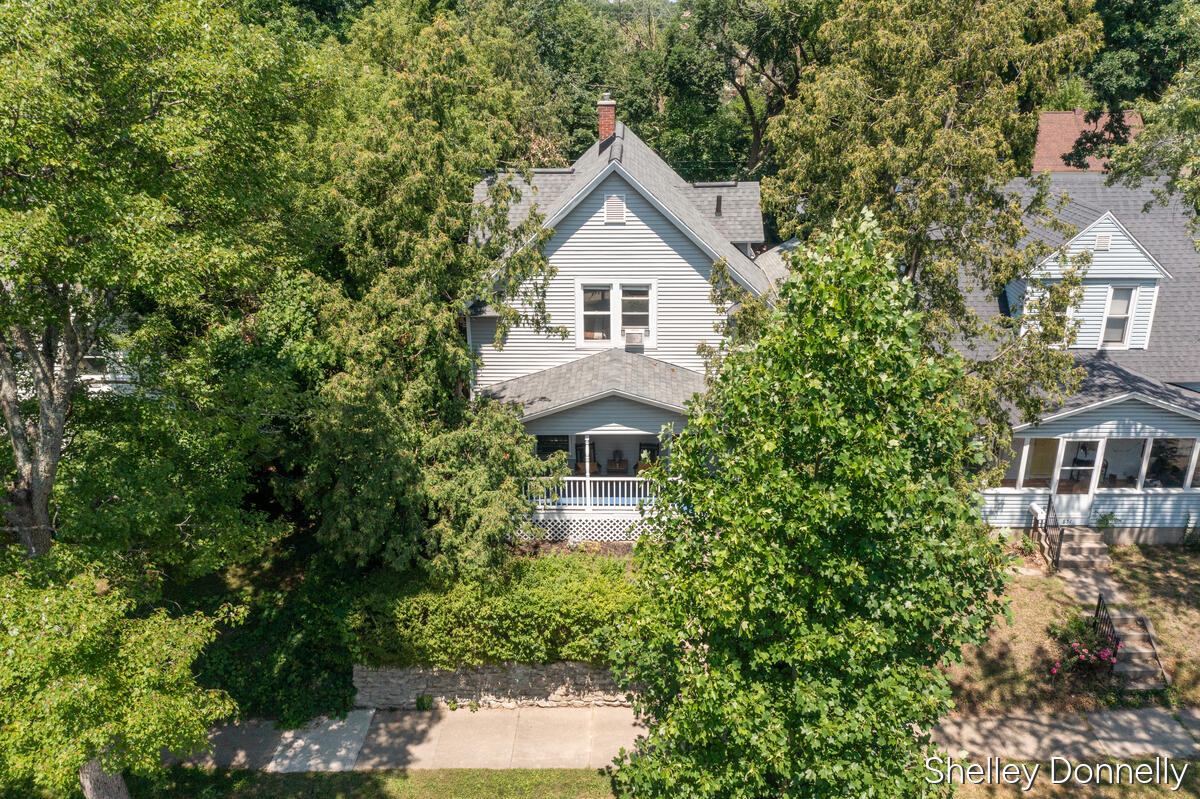 847 Innes Street NE Grand Rapids MI 49503