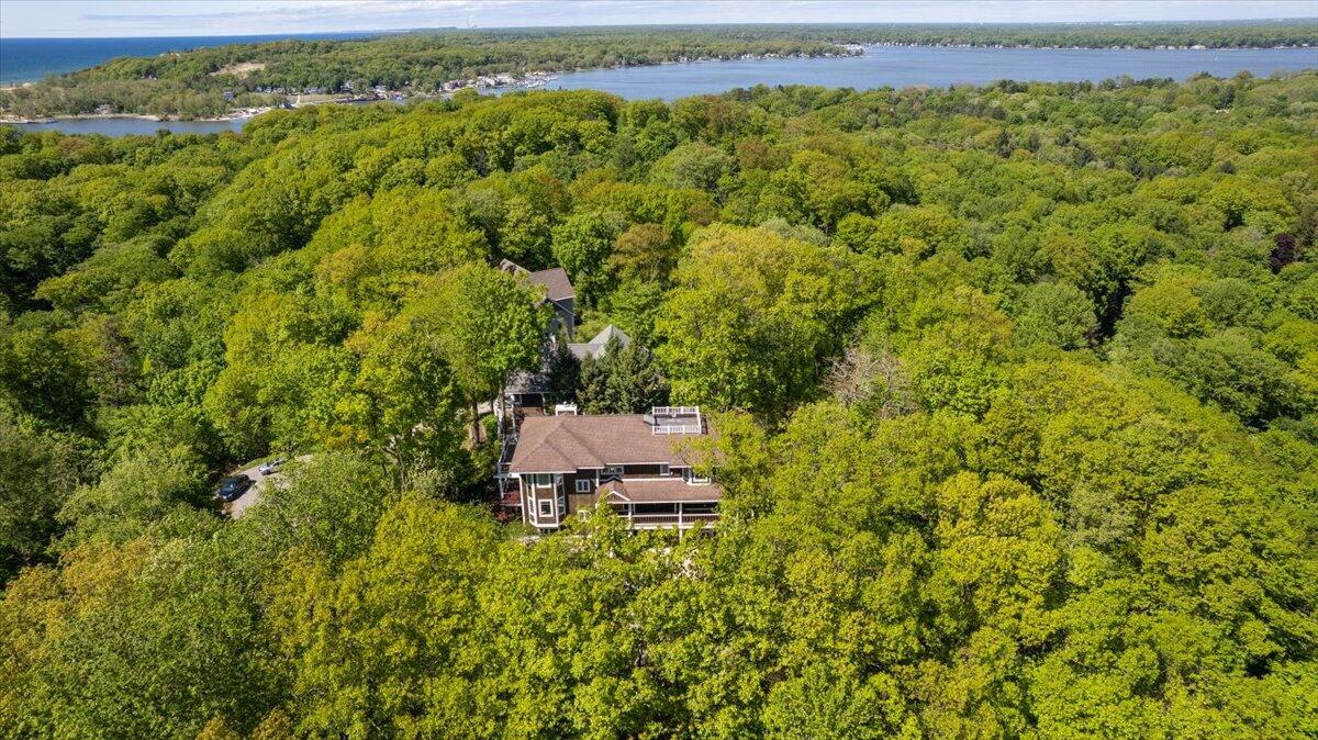4679 Forest Ridge Drive Holland MI 49423