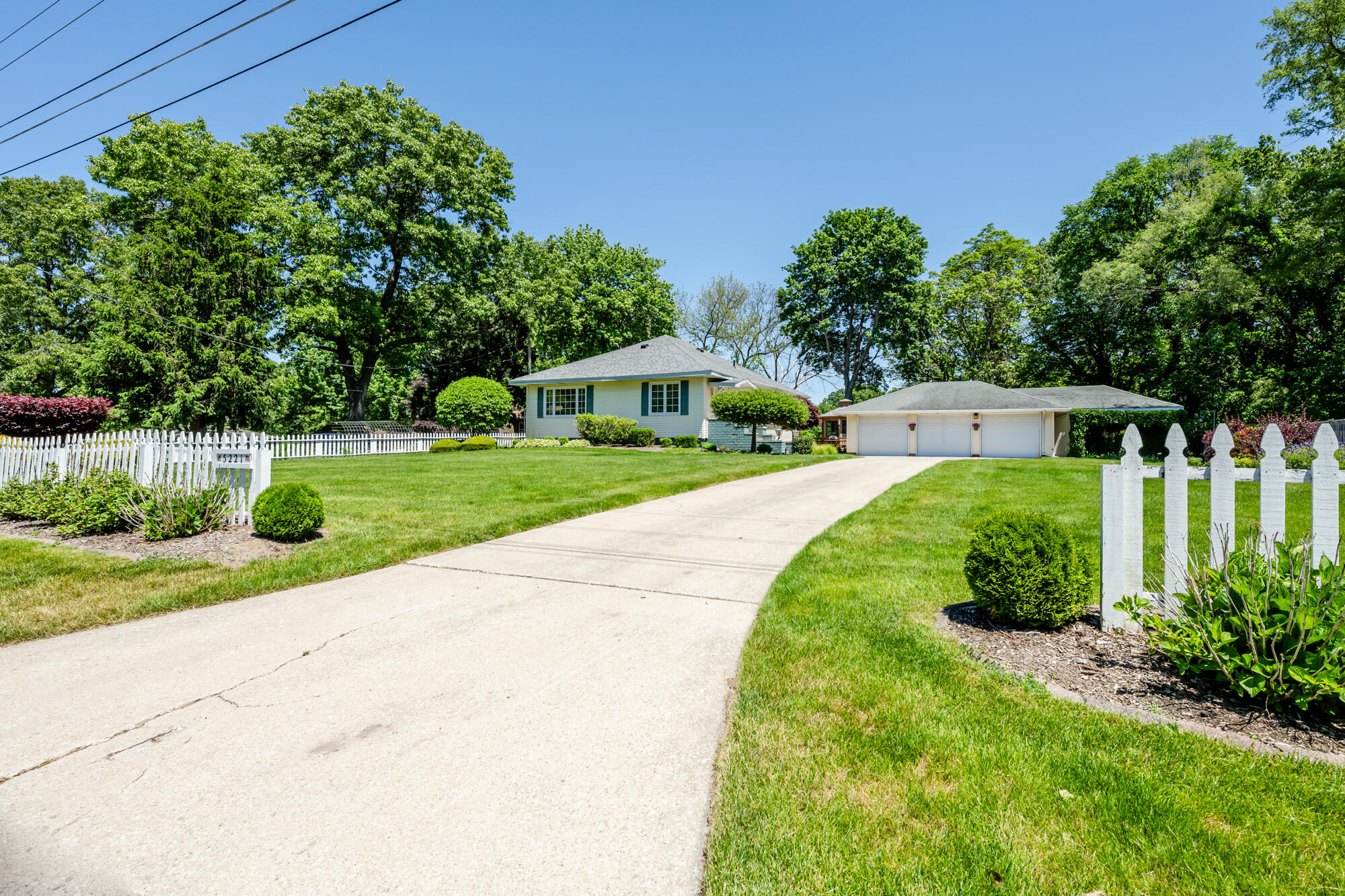 5221 Ridge Road Stevensville MI 49127