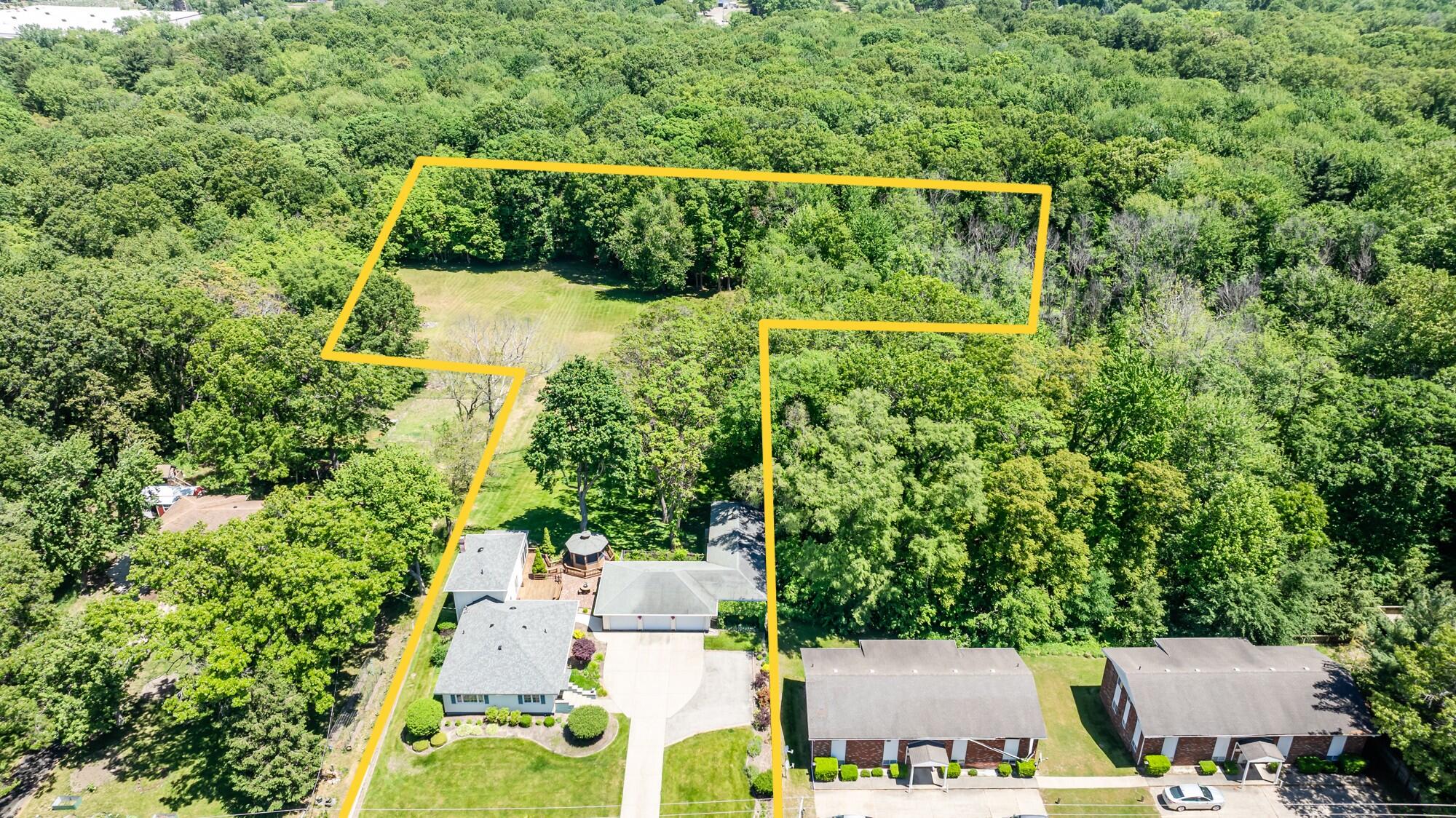 5221 Ridge Road Stevensville MI 49127