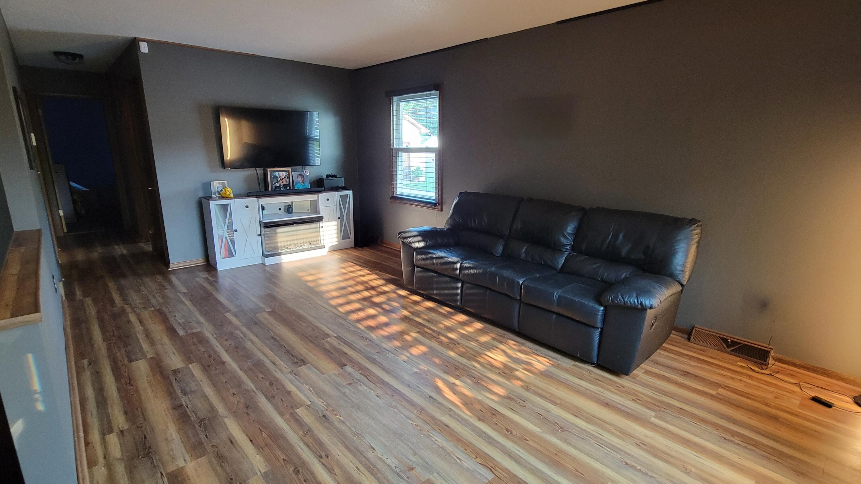 512 Faircrest Avenue NW Grand Rapids MI 49534