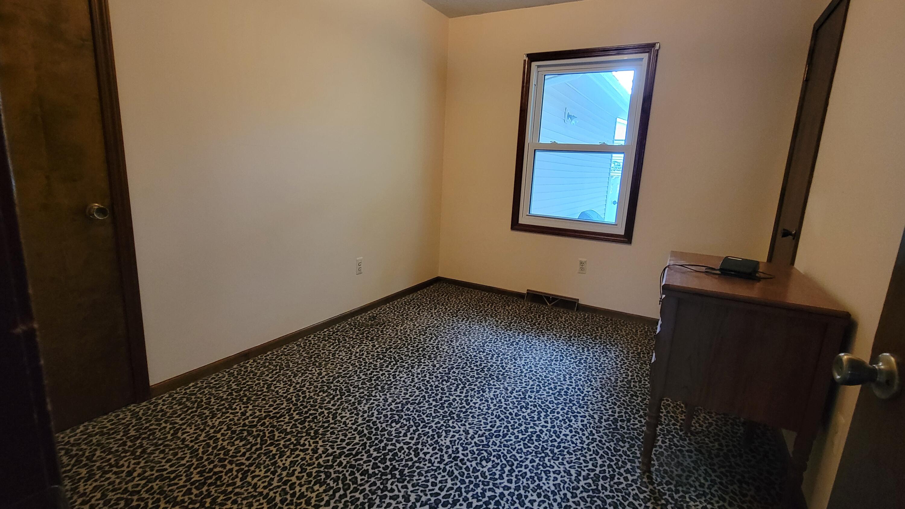 512 Faircrest Avenue NW Grand Rapids MI 49534