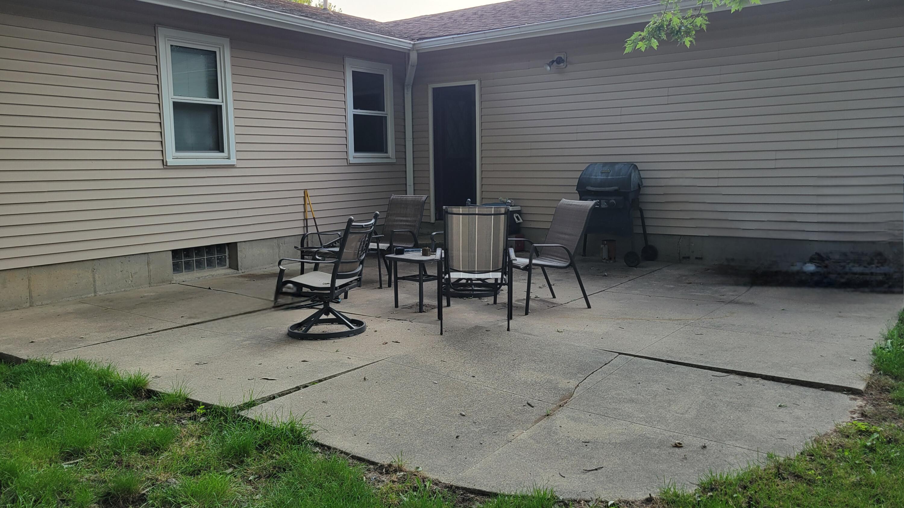 512 Faircrest Avenue NW Grand Rapids MI 49534
