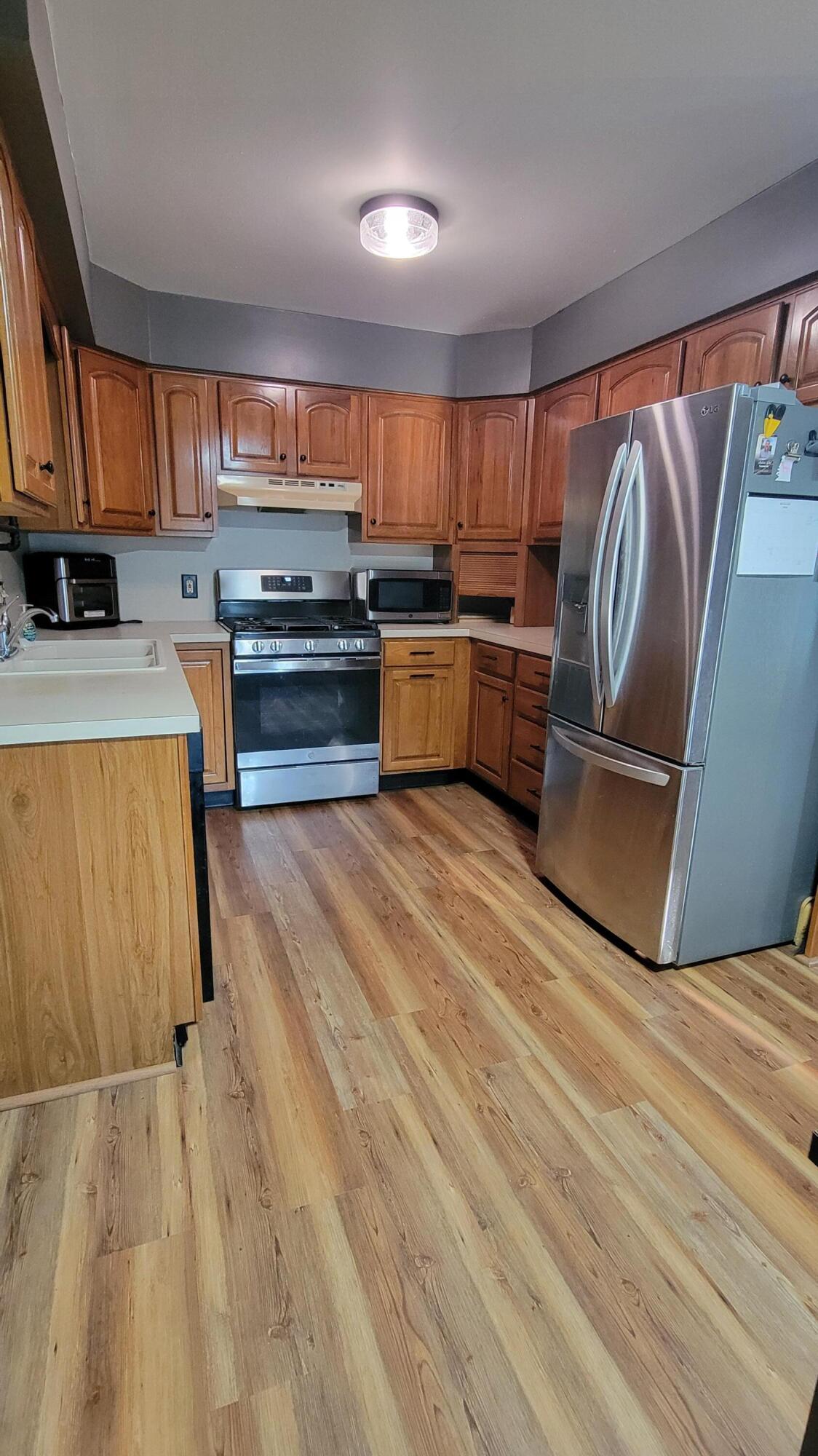512 Faircrest Avenue NW Grand Rapids MI 49534