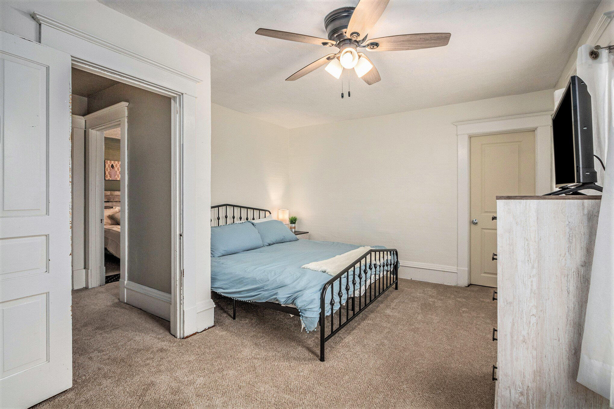 22 W Ash Street Three Oaks MI 49128