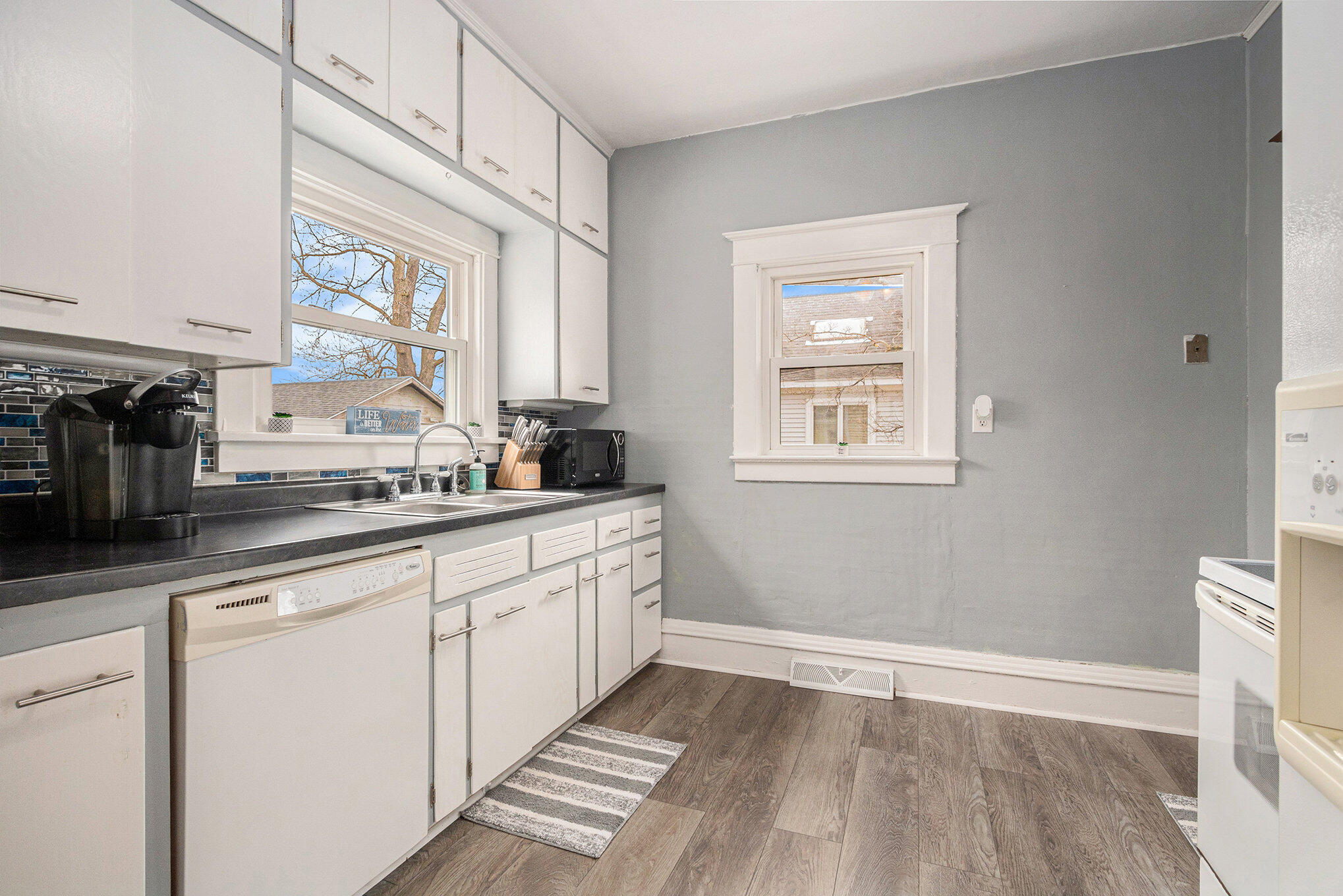 22 W Ash Street Three Oaks MI 49128