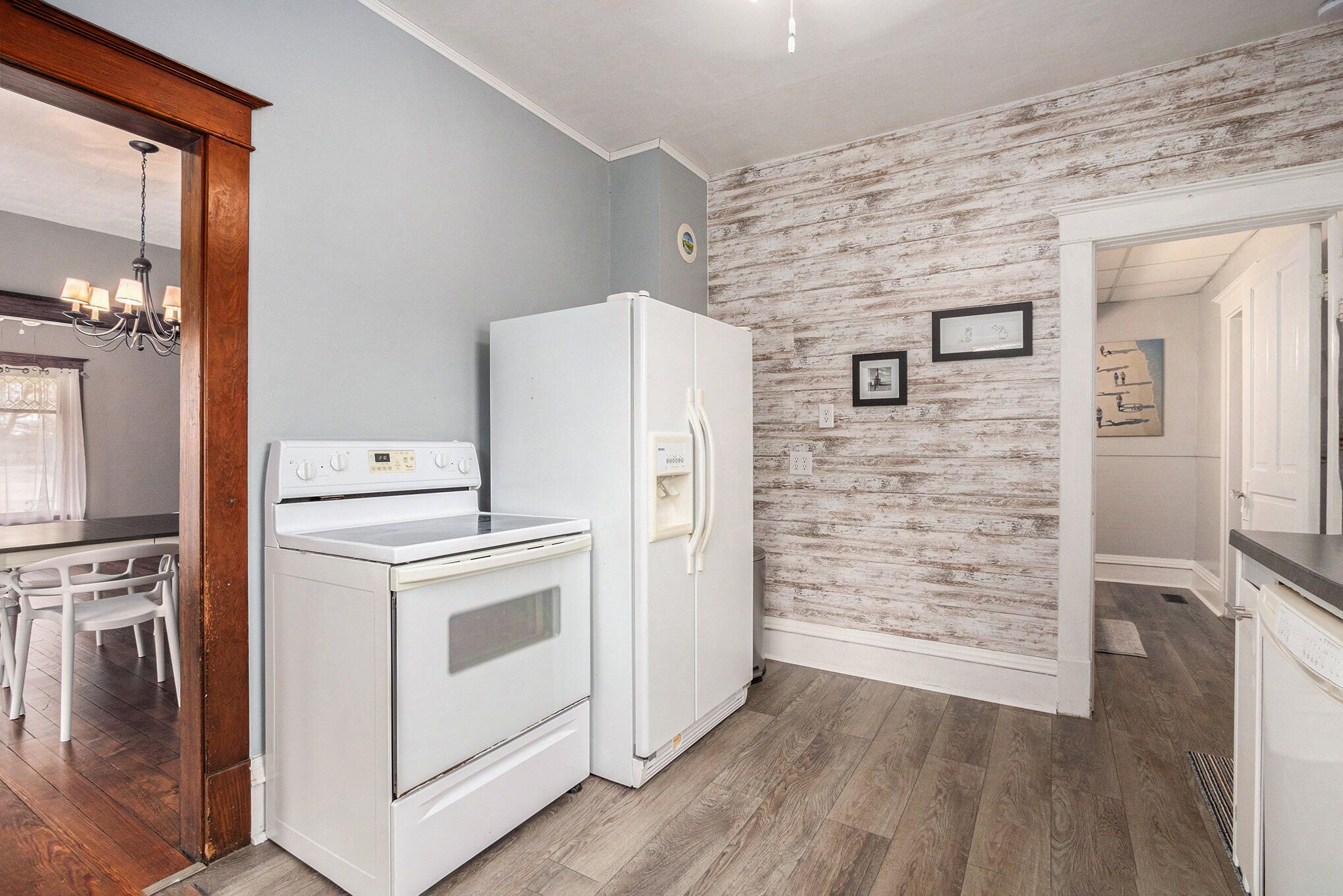 22 W Ash Street Three Oaks MI 49128