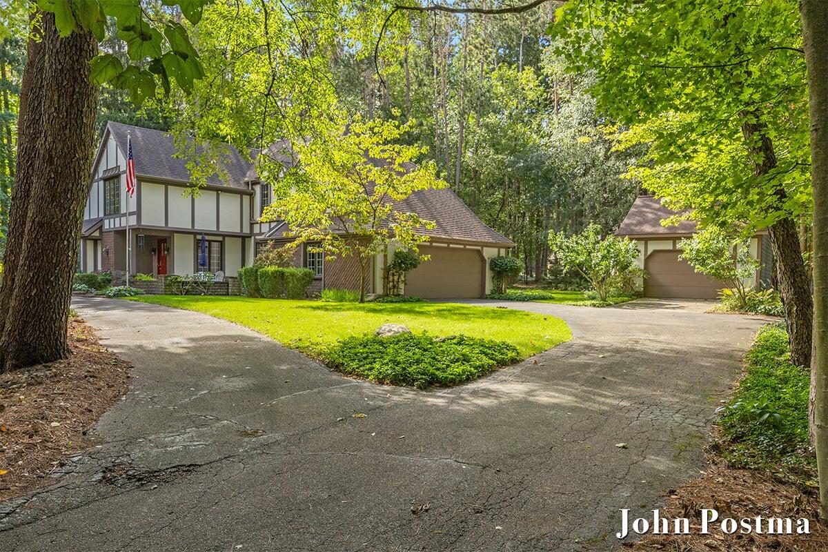 7340 Oliver Woods Drive SE Grand Rapids MI 49546