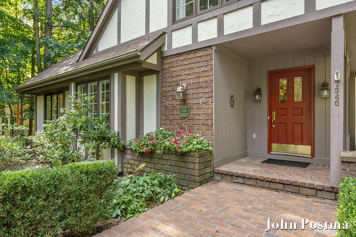 7340 Oliver Woods Drive SE Grand Rapids MI 49546