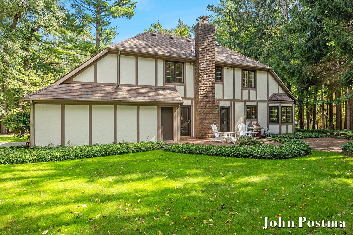 7340 Oliver Woods Drive SE Grand Rapids MI 49546