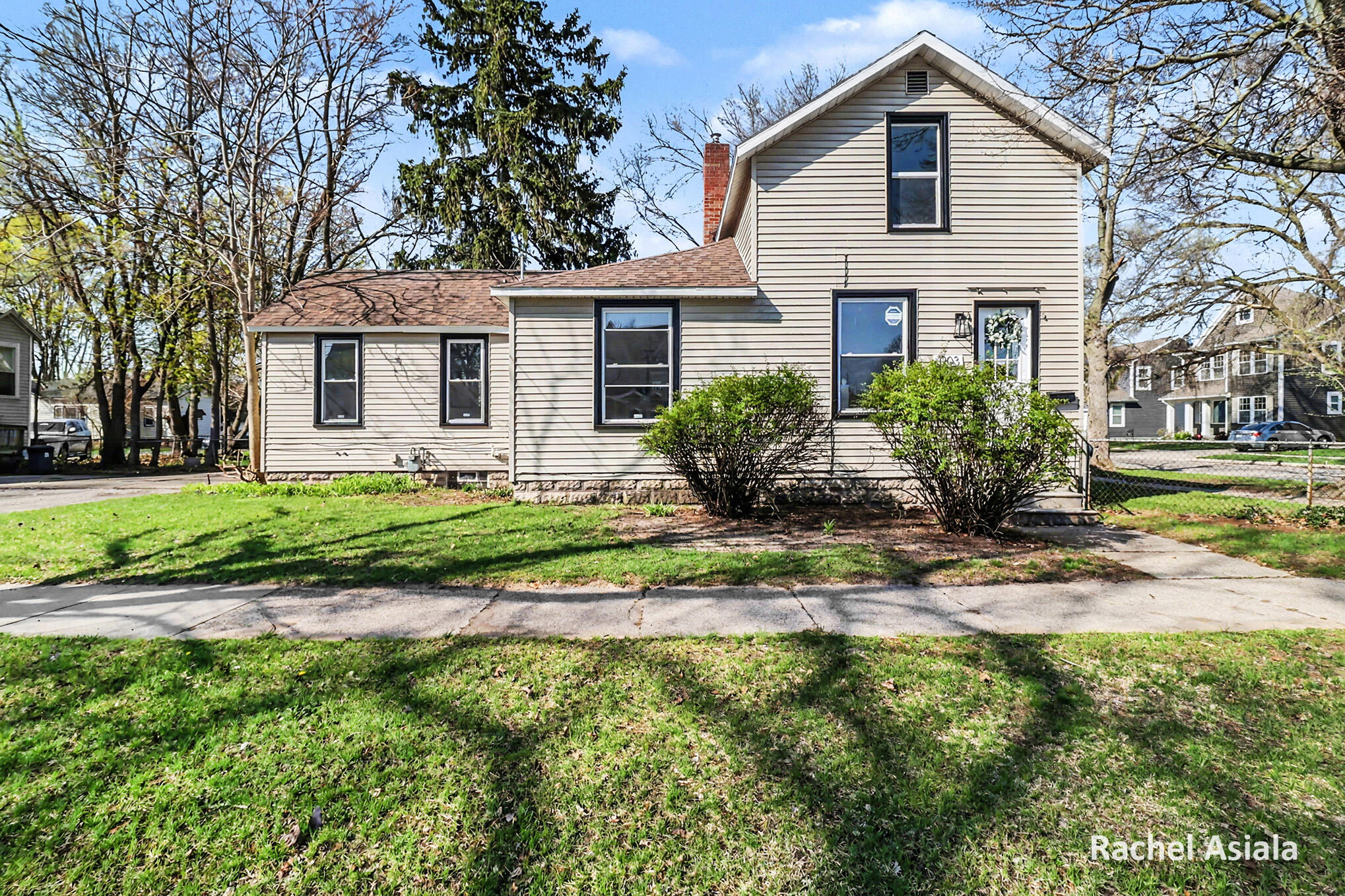 1203 4th Street Muskegon MI 49441