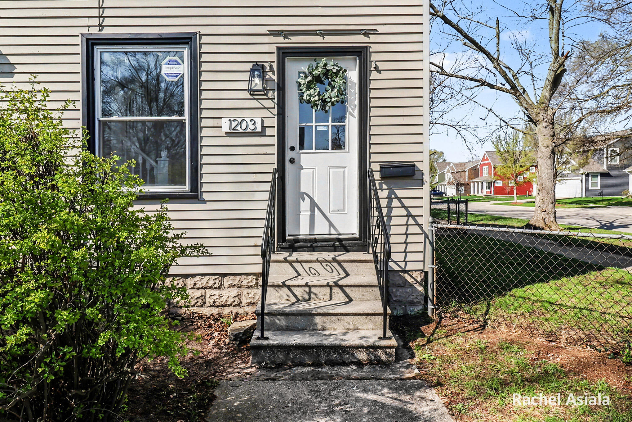 1203 4th Street Muskegon MI 49441