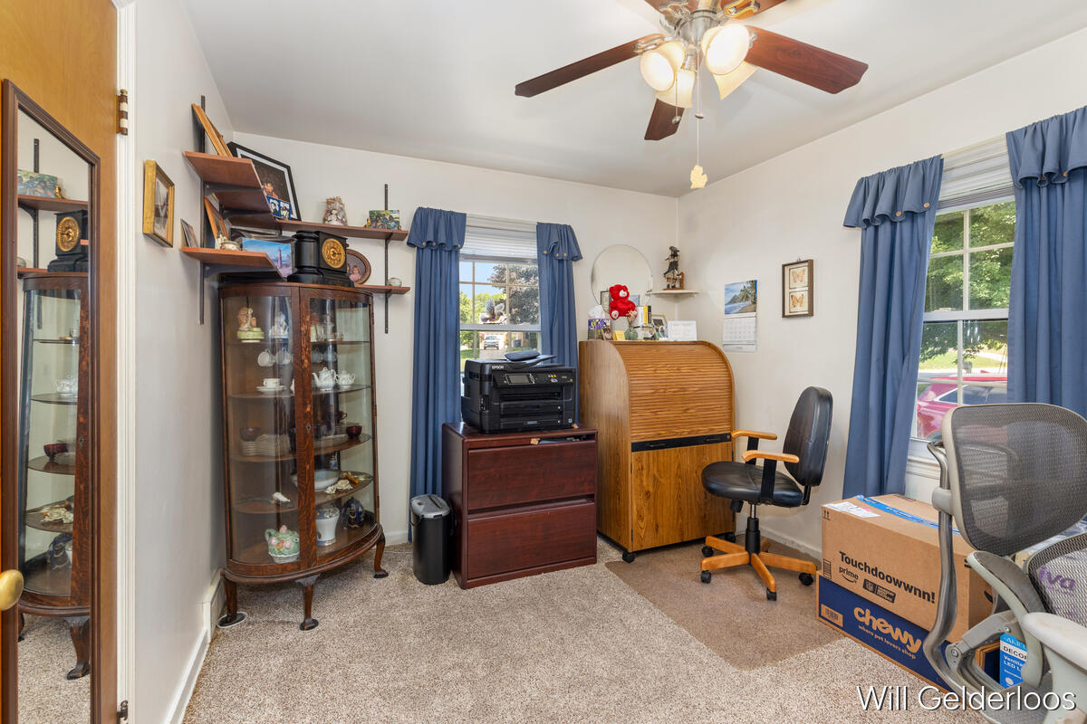 559 Shawmut Boulevard NW Grand Rapids MI 49504