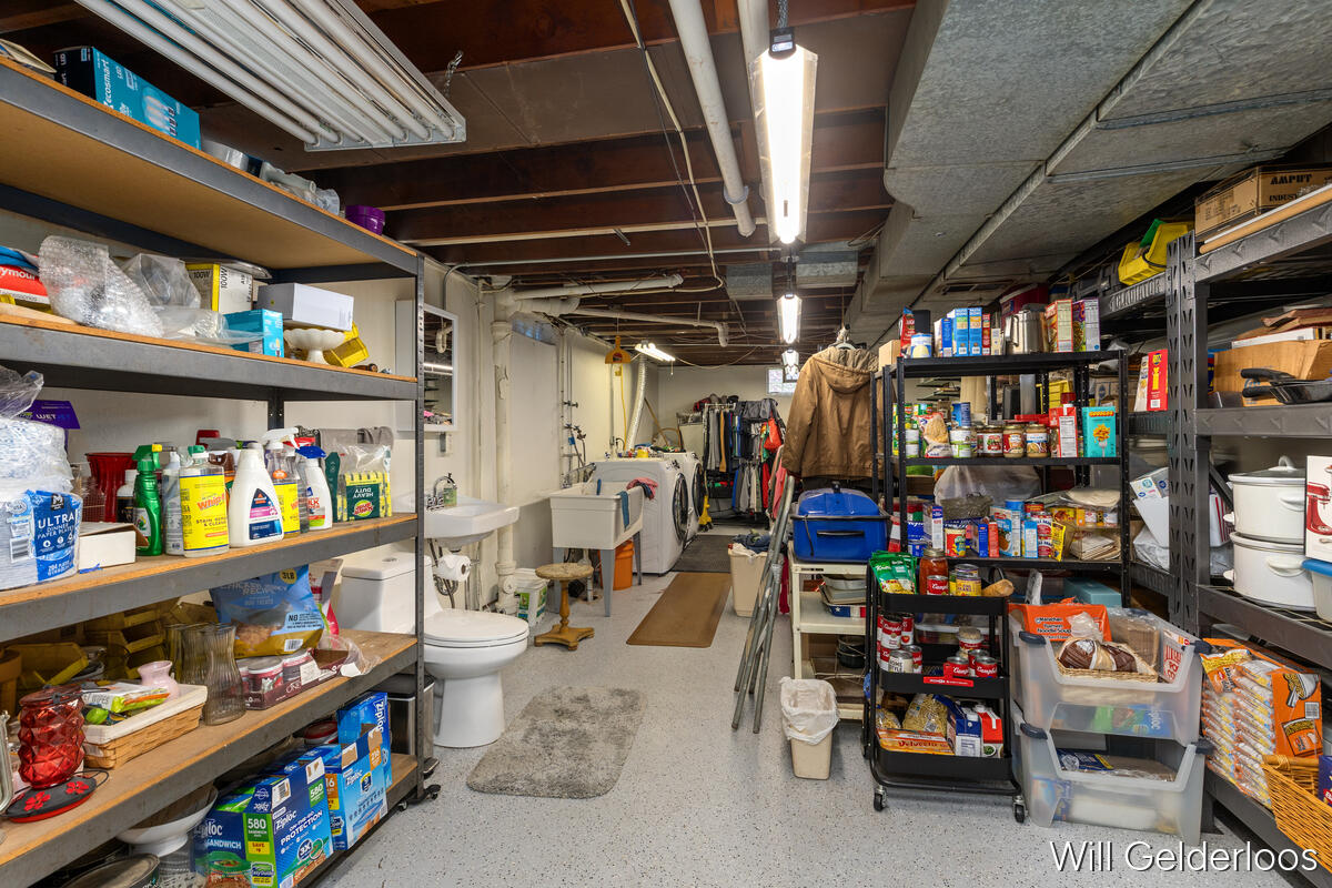 559 Shawmut Boulevard NW Grand Rapids MI 49504