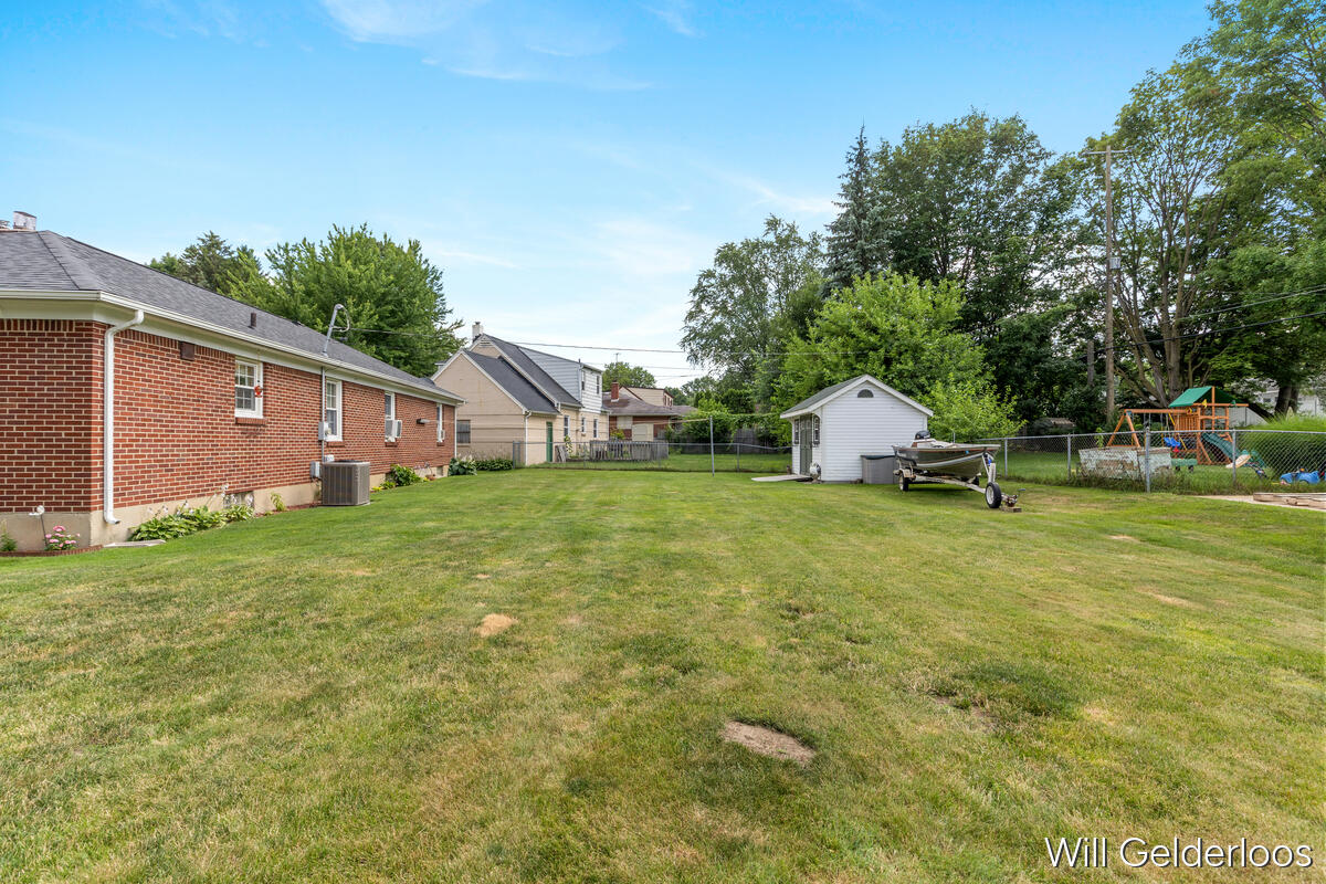 559 Shawmut Boulevard NW Grand Rapids MI 49504