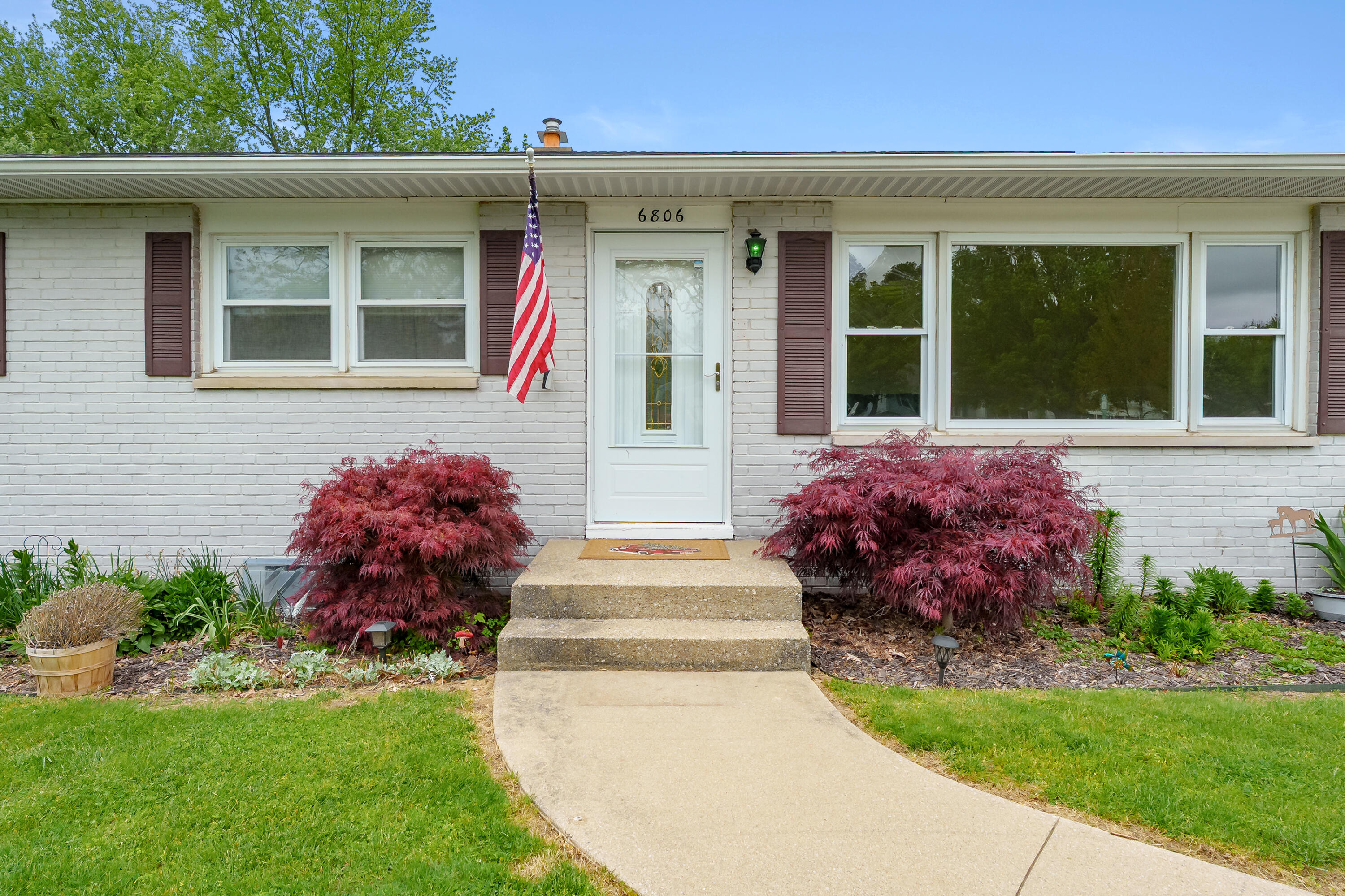 6806 Oakland Drive Portage MI 49024