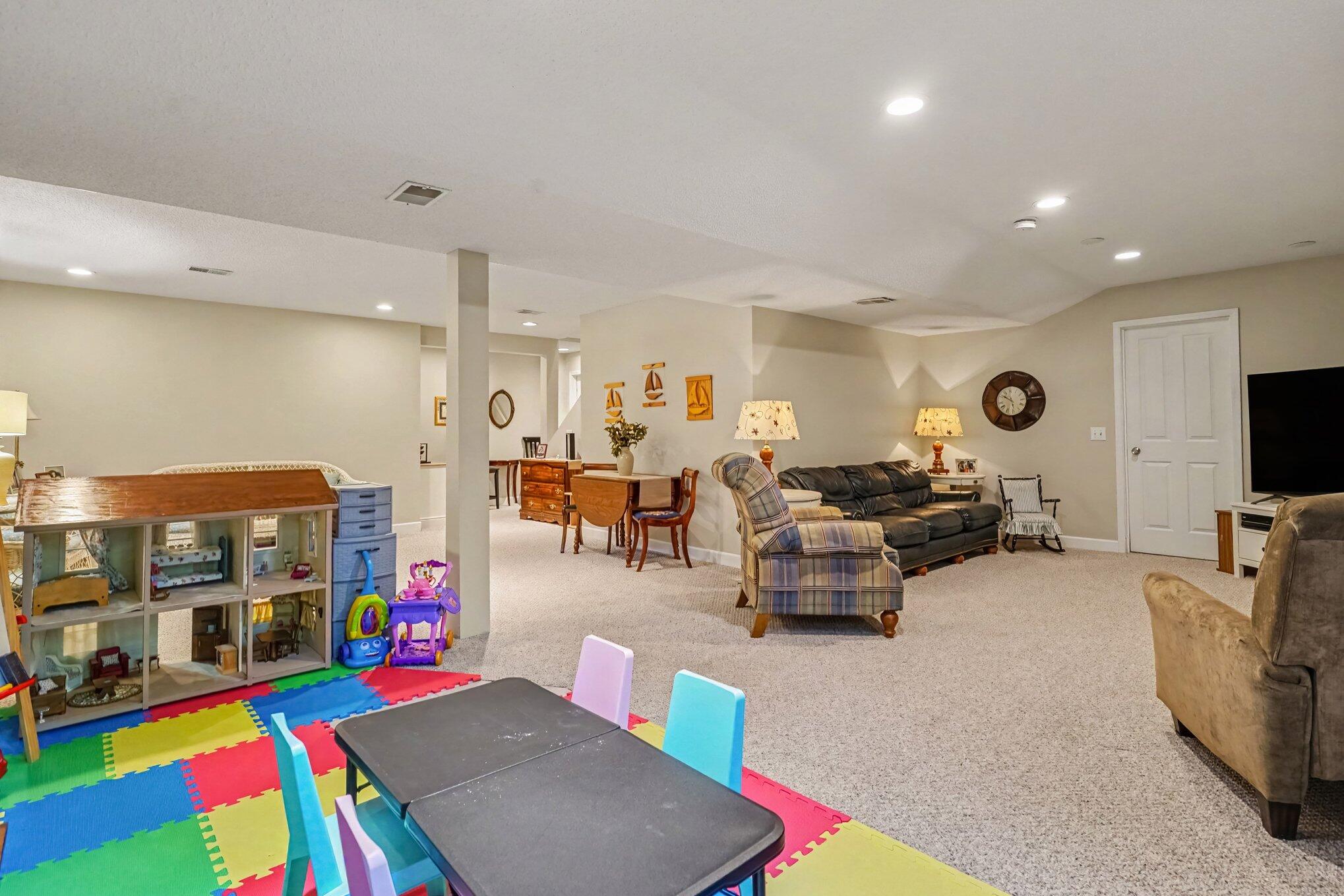 5071 Shady Creek Drive Muskegon MI 49441