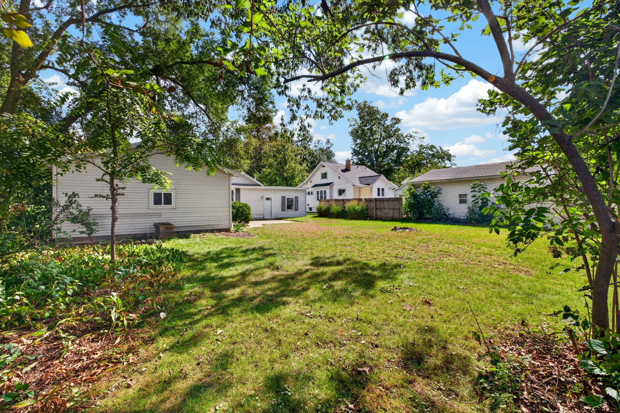 1842 Mills Avenue Muskegon MI 49445