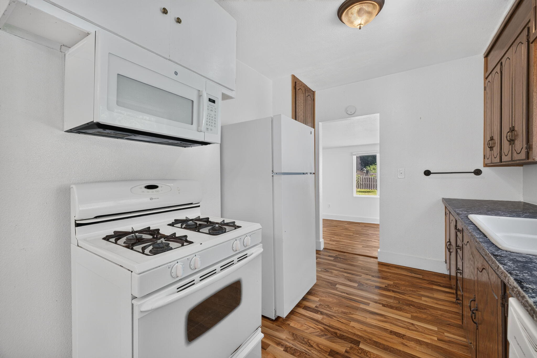 1842 Mills Avenue Muskegon MI 49445