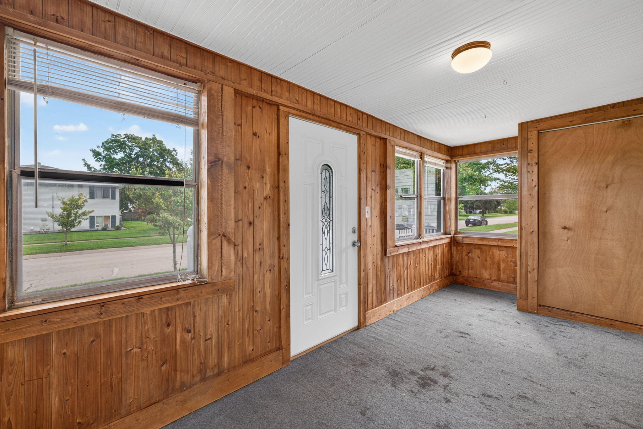 1842 Mills Avenue Muskegon MI 49445