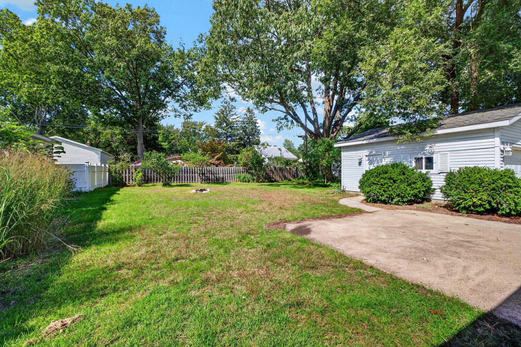 1842 Mills Avenue Muskegon MI 49445