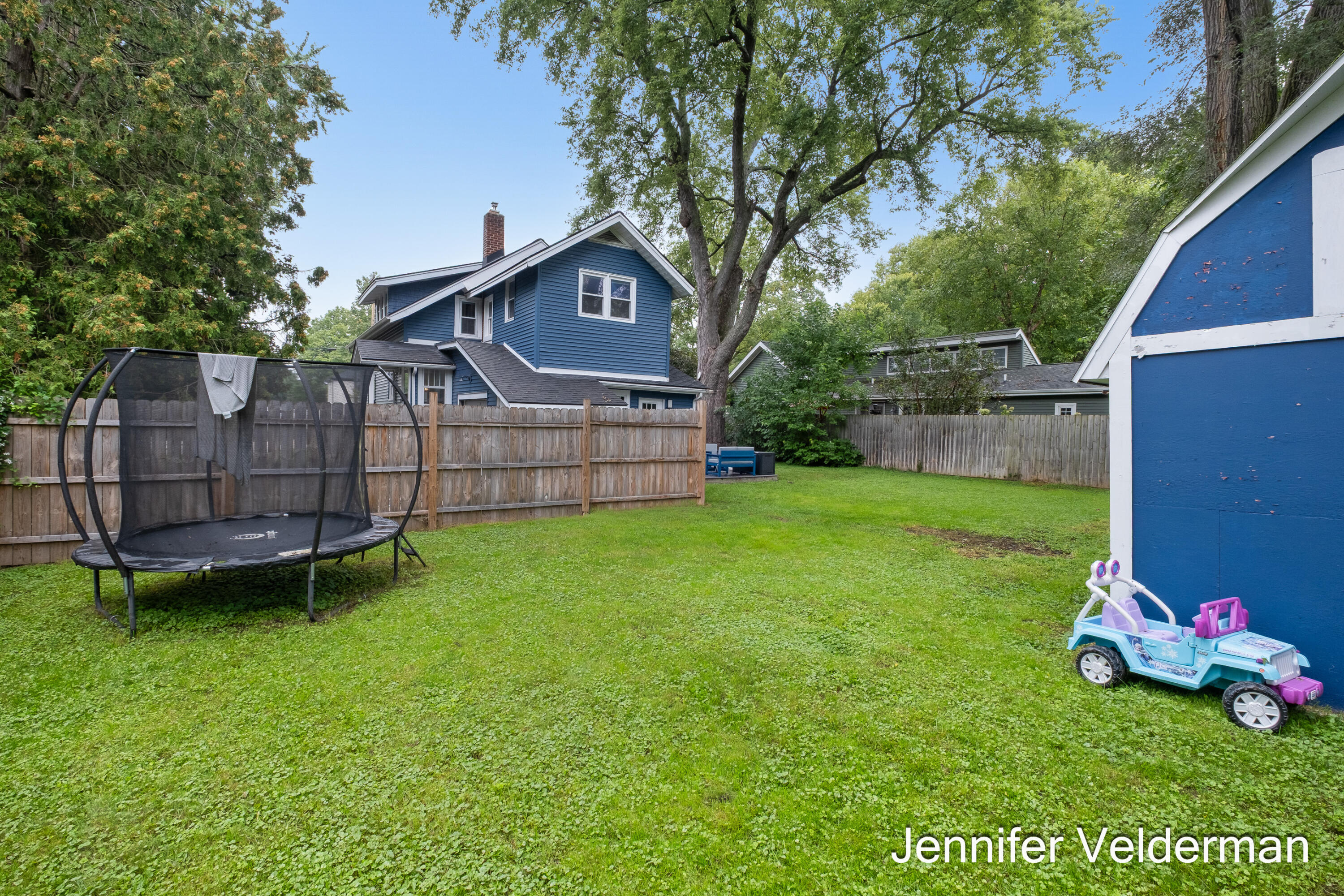 120 E Division Street NE Rockford MI 49341