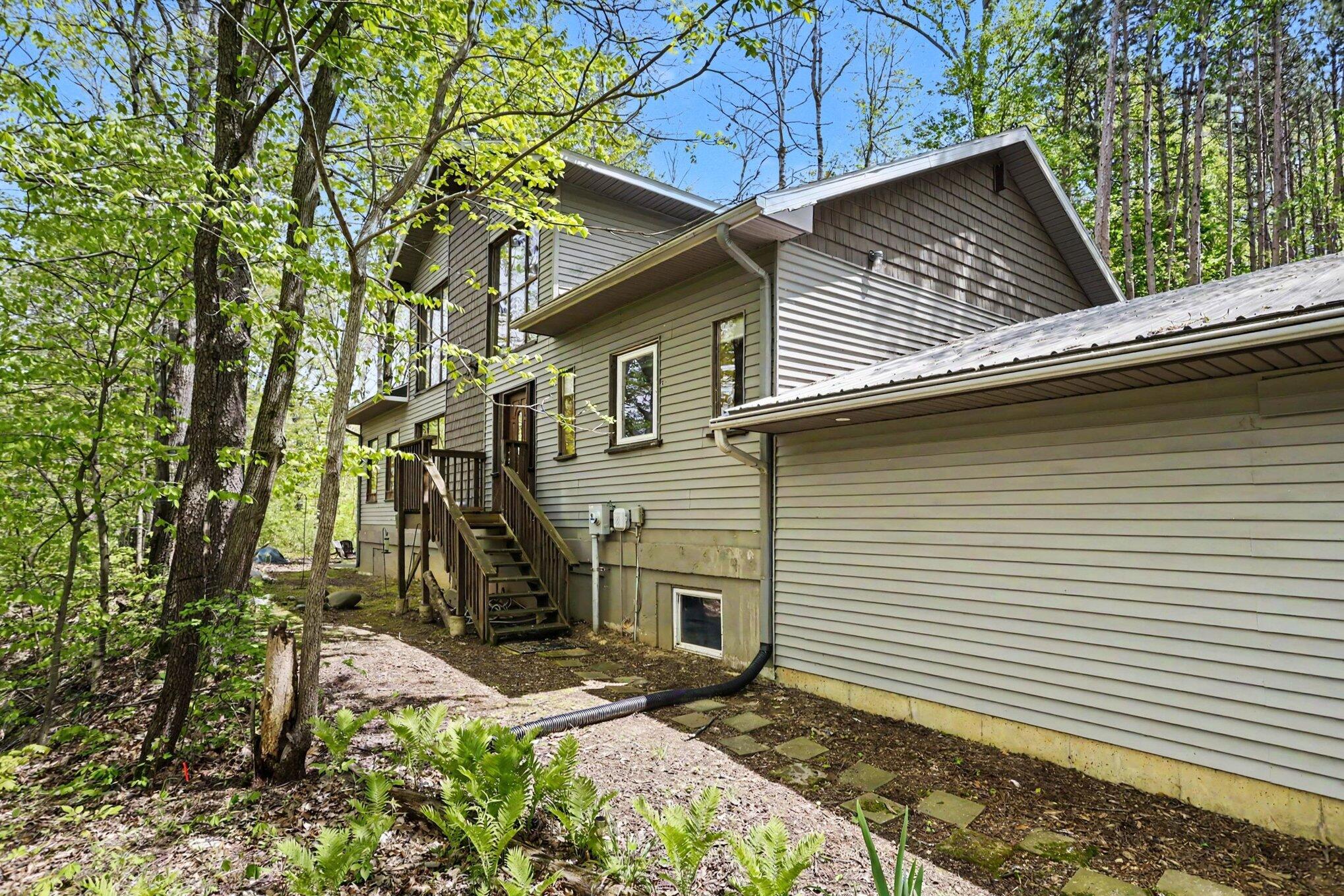 10953 Red Bud Trail Berrien Springs MI 49103