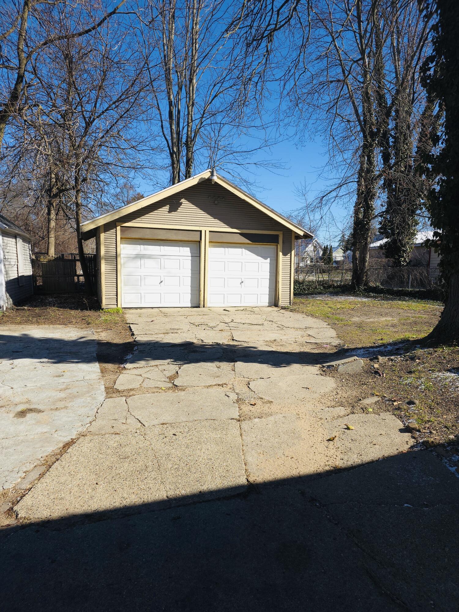849 Bates Street SE Grand Rapids MI 49506