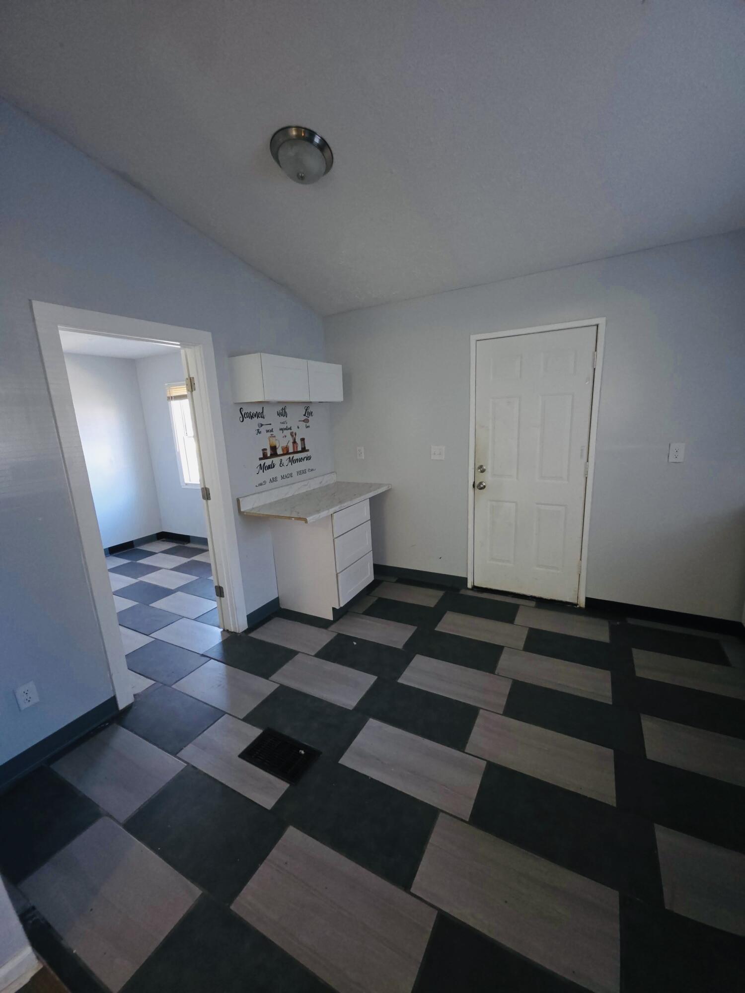 849 Bates Street SE Grand Rapids MI 49506