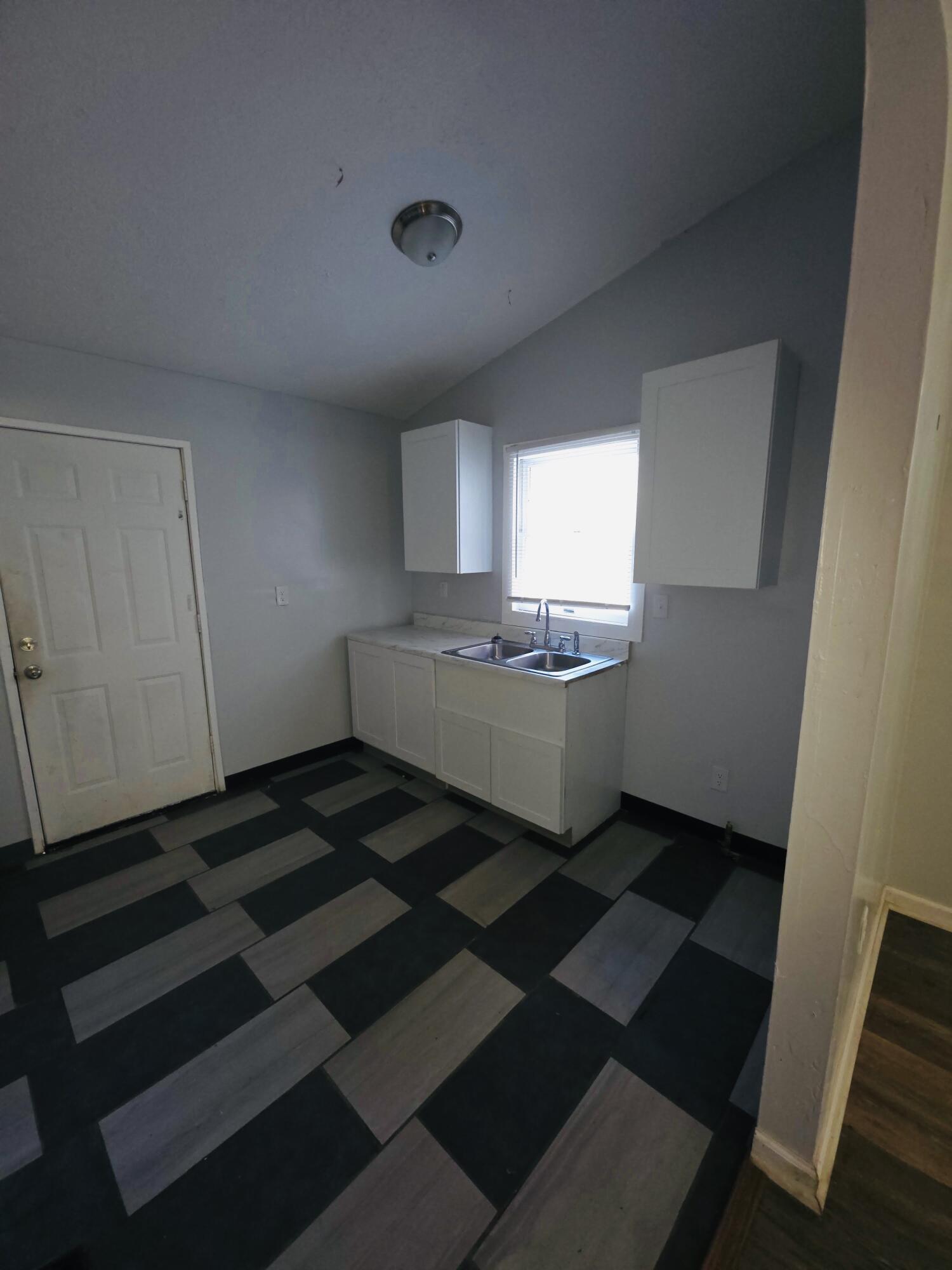 849 Bates Street SE Grand Rapids MI 49506
