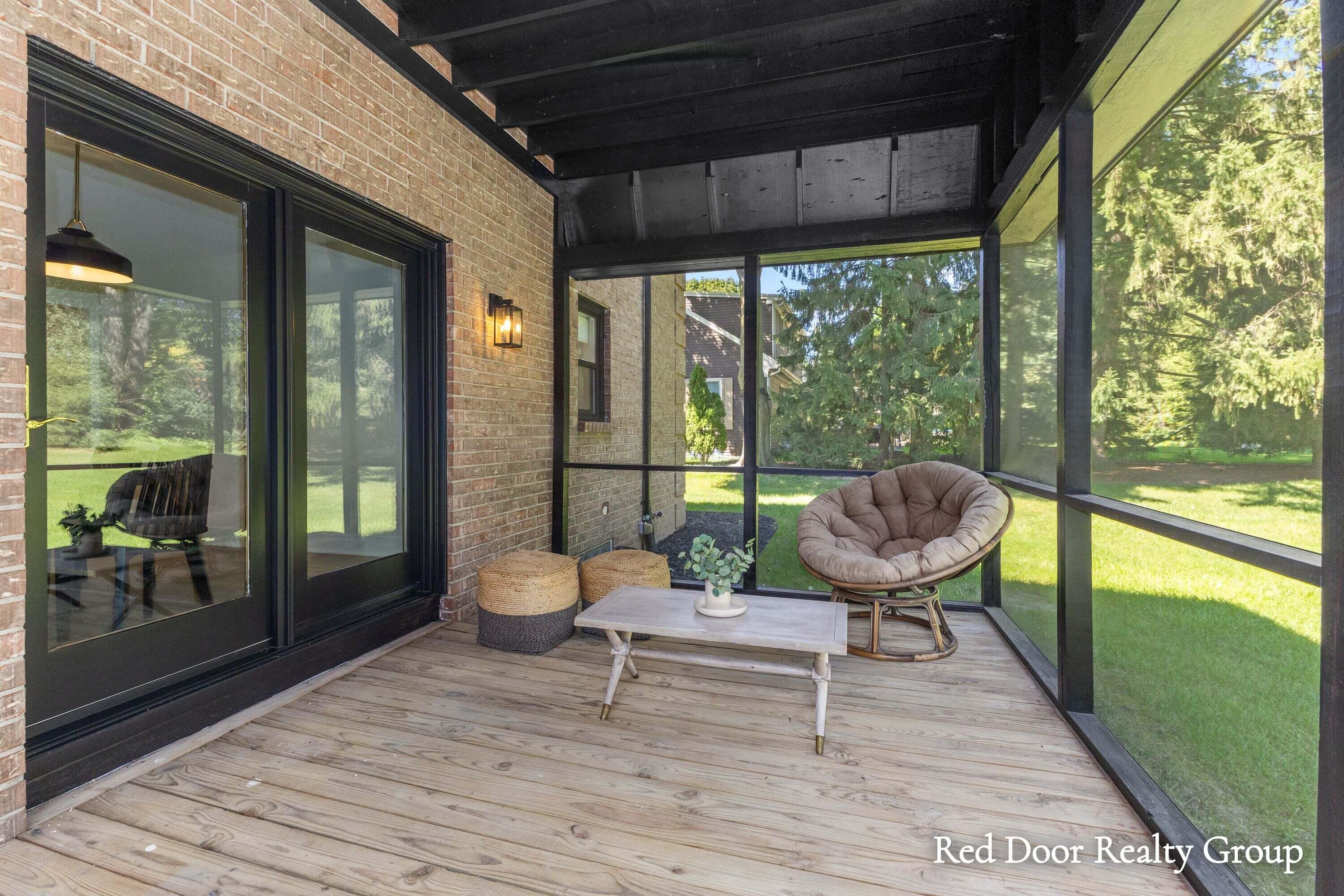 578 Arrowhead Avenue SE Grand Rapids MI 49546