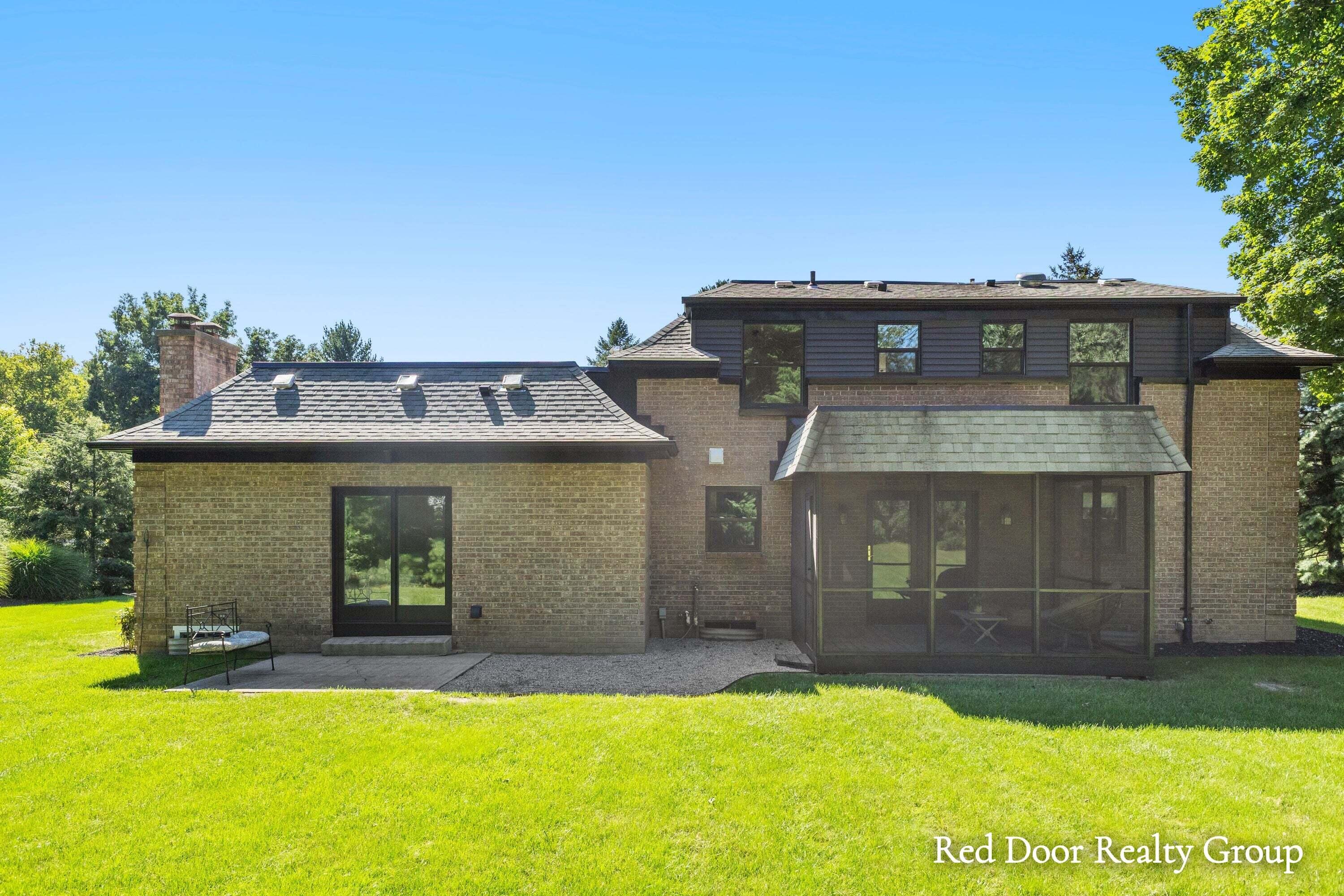 578 Arrowhead Avenue SE Grand Rapids MI 49546