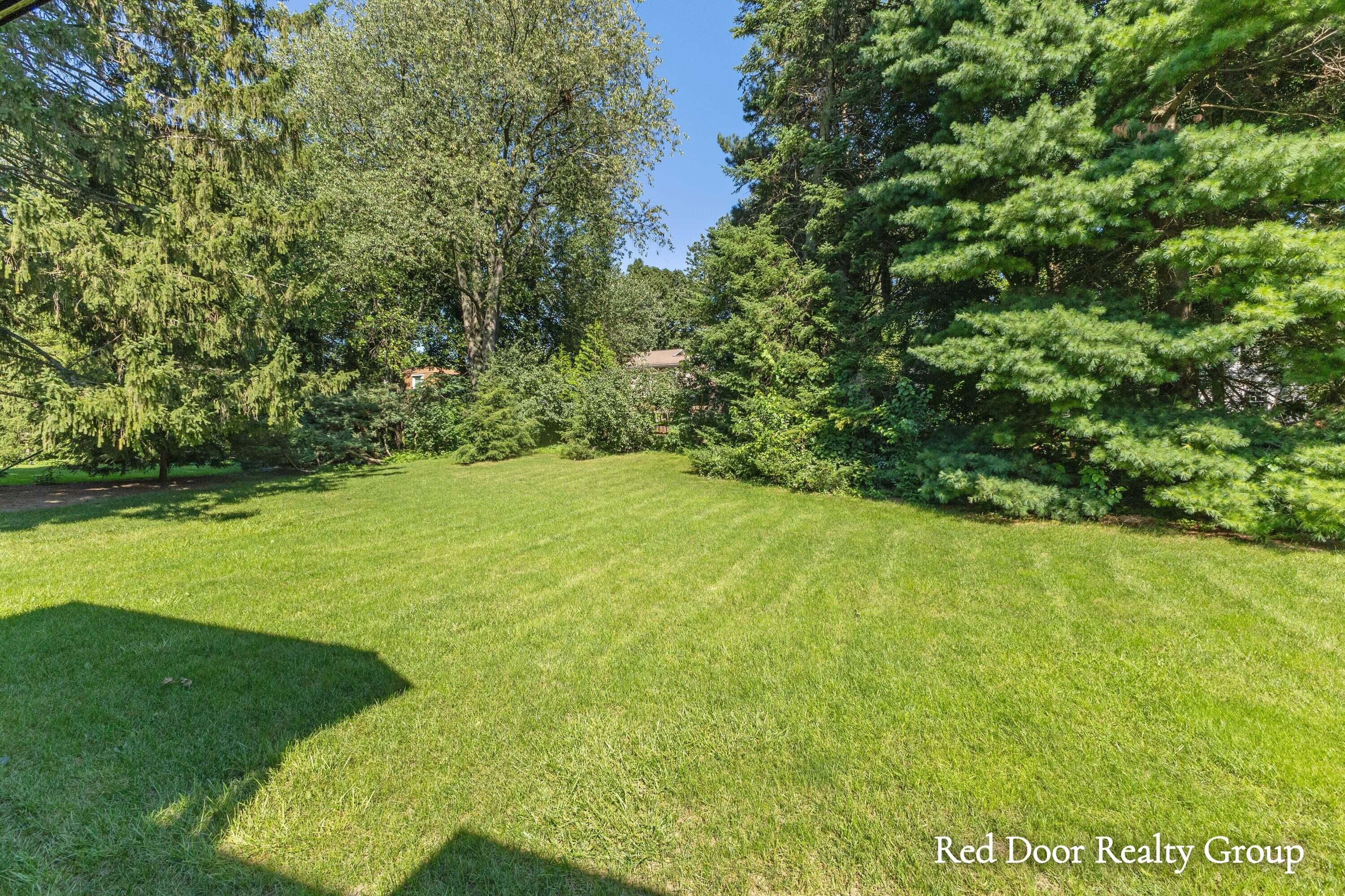 578 Arrowhead Avenue SE Grand Rapids MI 49546