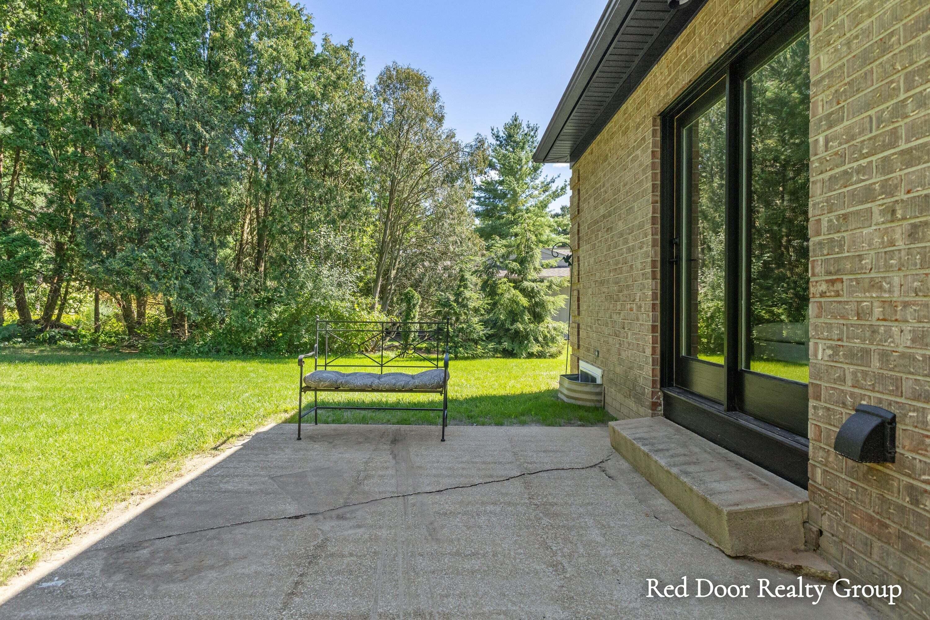 578 Arrowhead Avenue SE Grand Rapids MI 49546