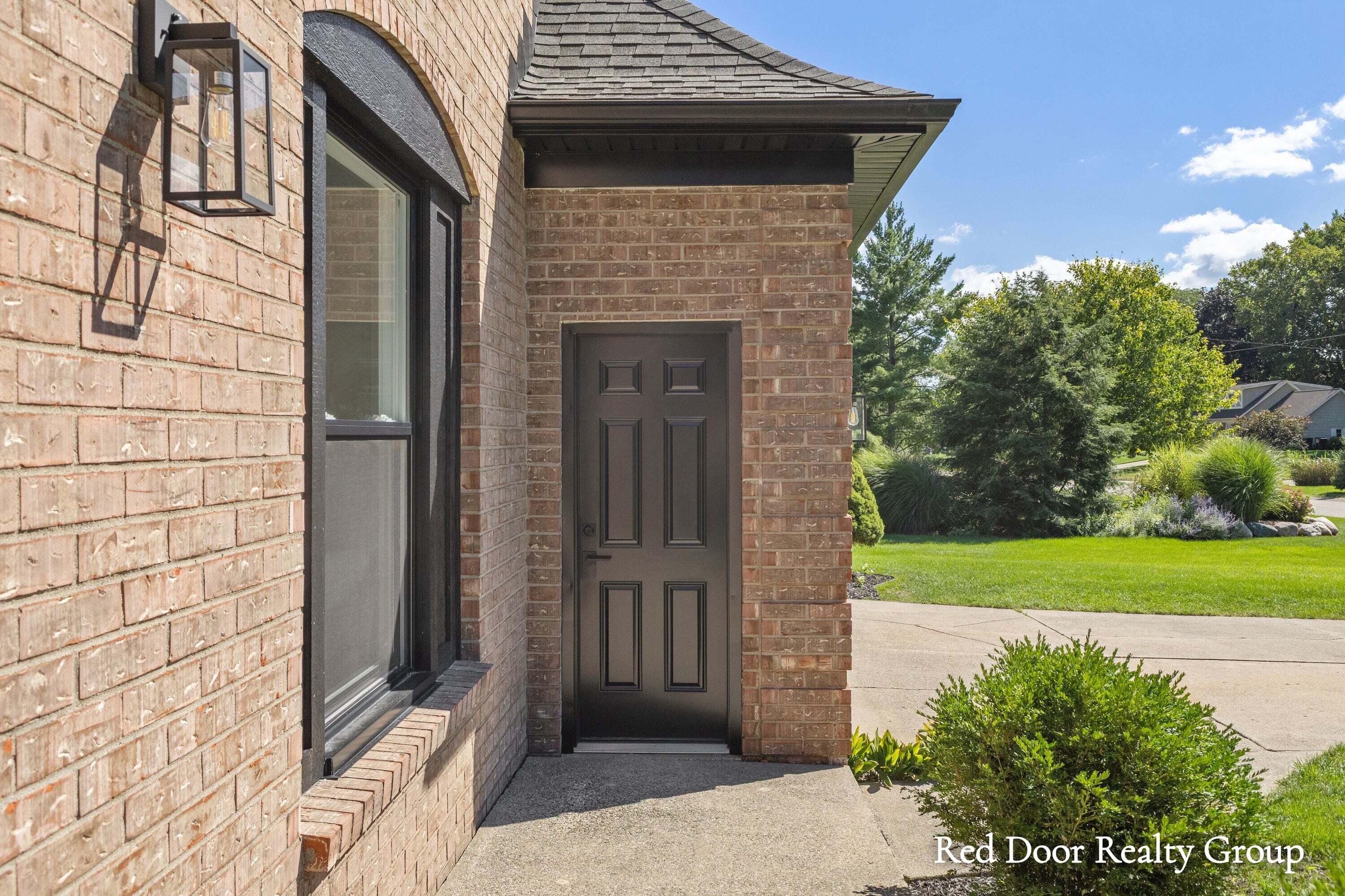 578 Arrowhead Avenue SE Grand Rapids MI 49546
