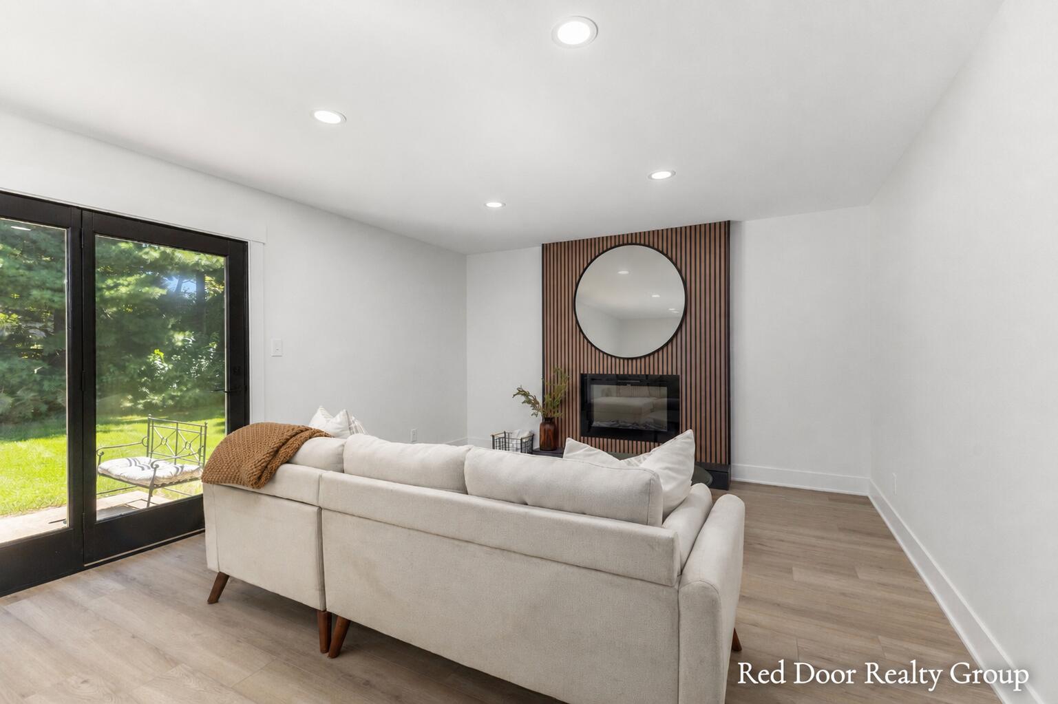 578 Arrowhead Avenue SE Grand Rapids MI 49546