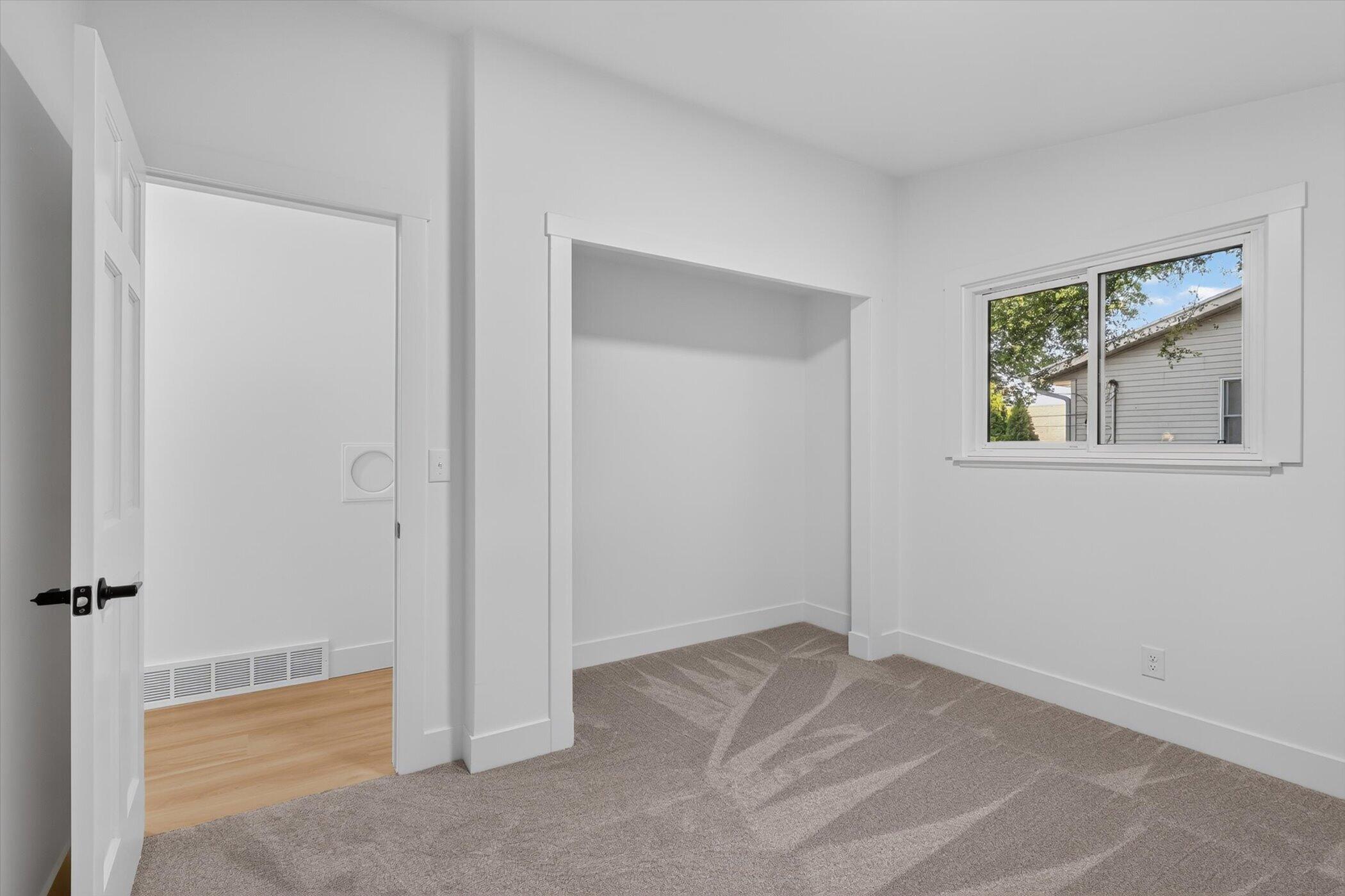 5043 New Orleans Street NE Rockford MI 49341