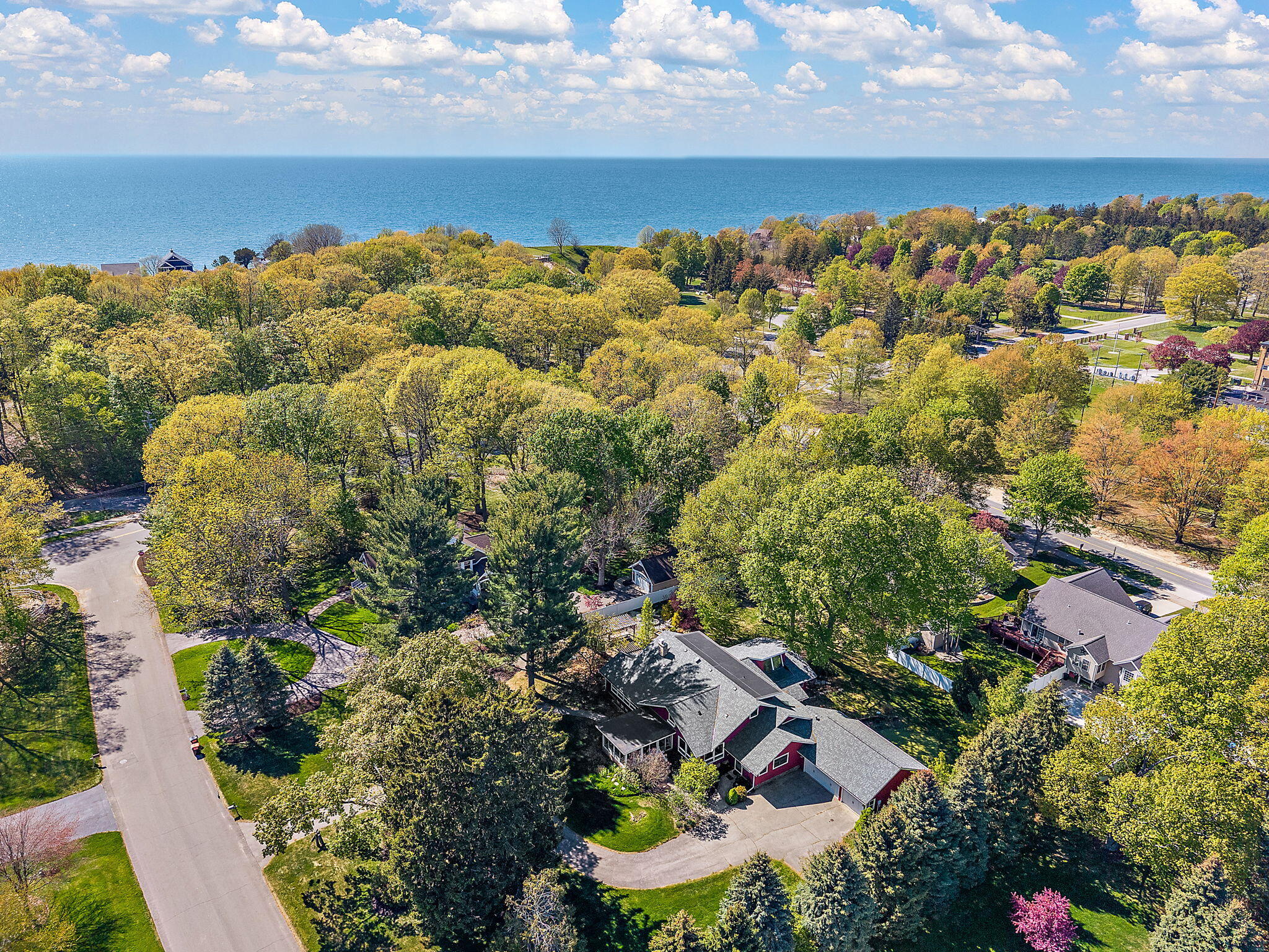 2305 Warner Drive Holland MI 49424